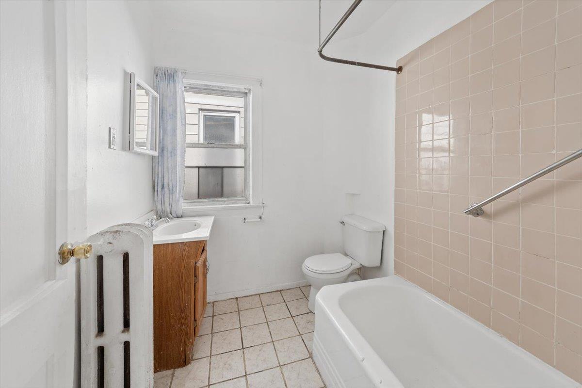 3372 Fort Independence Street, Bronx, NY 10463