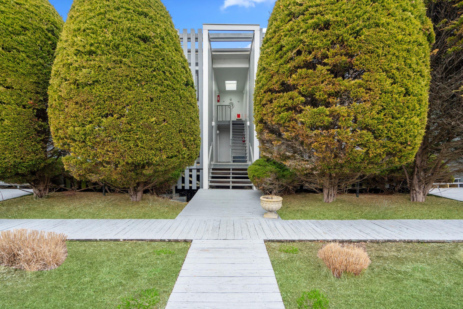 274 Dune Road # 11, Westhampton Beach, NY 11978