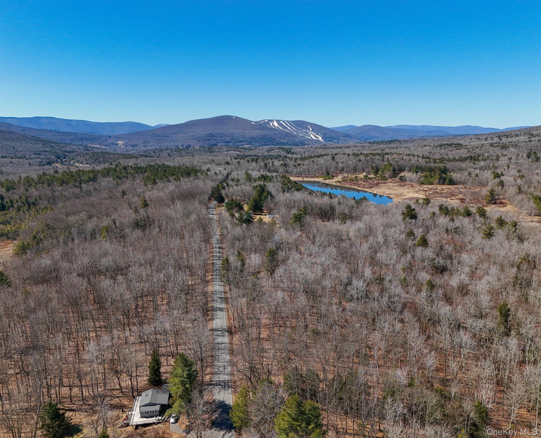 689 Old Road, Windham, NY 12439