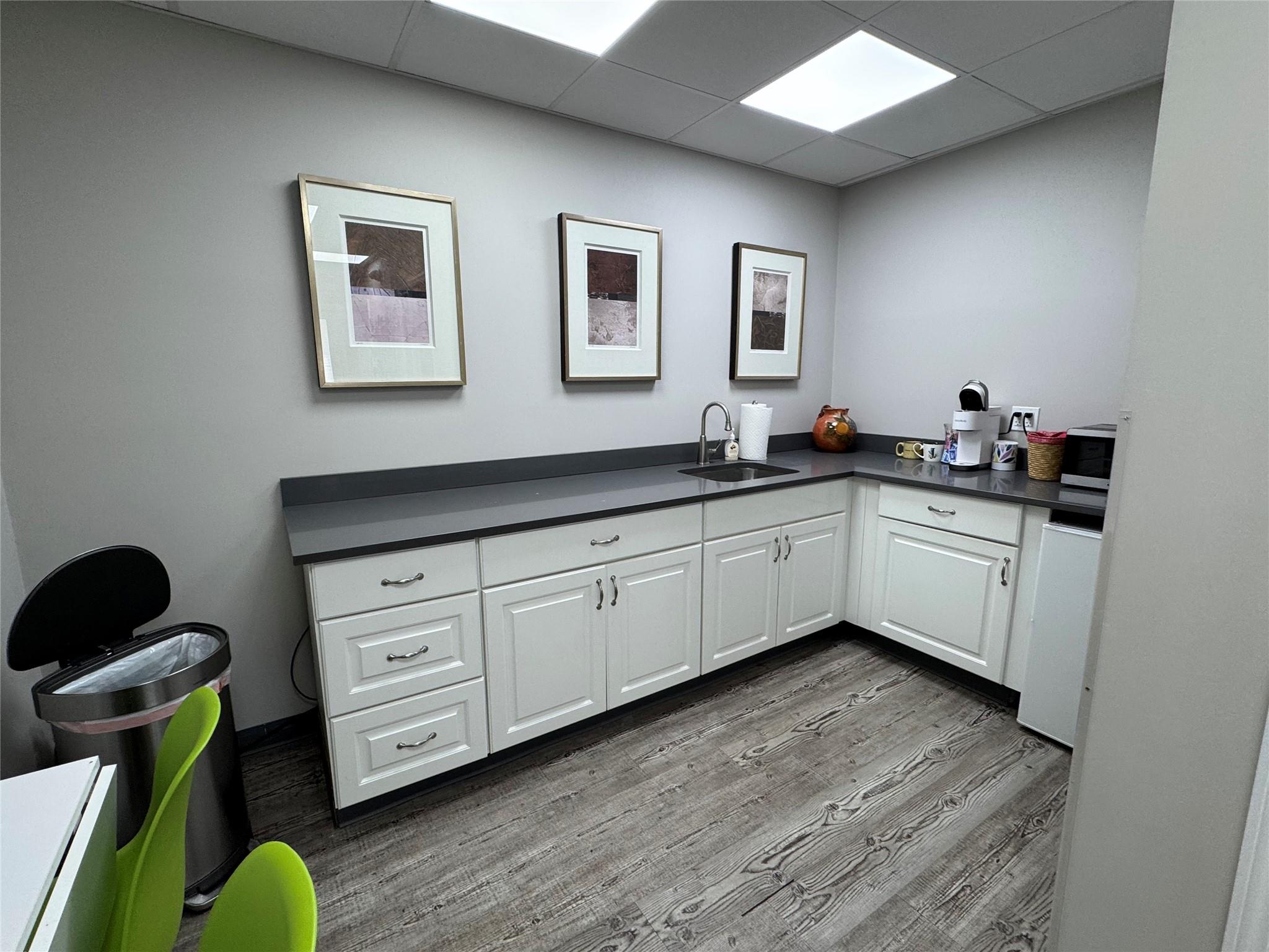 3843 E Tremont Avenue # c, Bronx, NY 10465