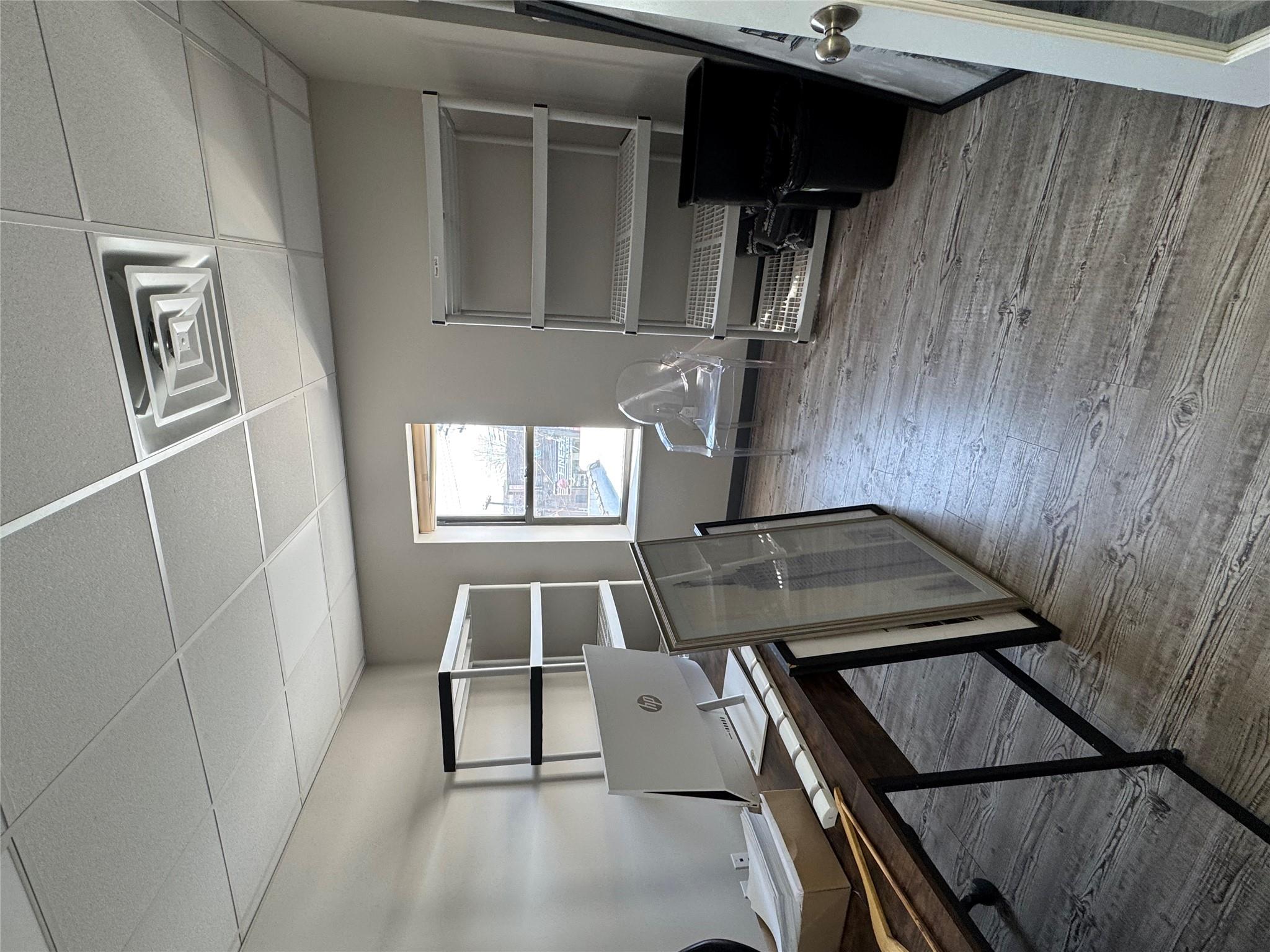 3843 E Tremont Avenue # c, Bronx, NY 10465