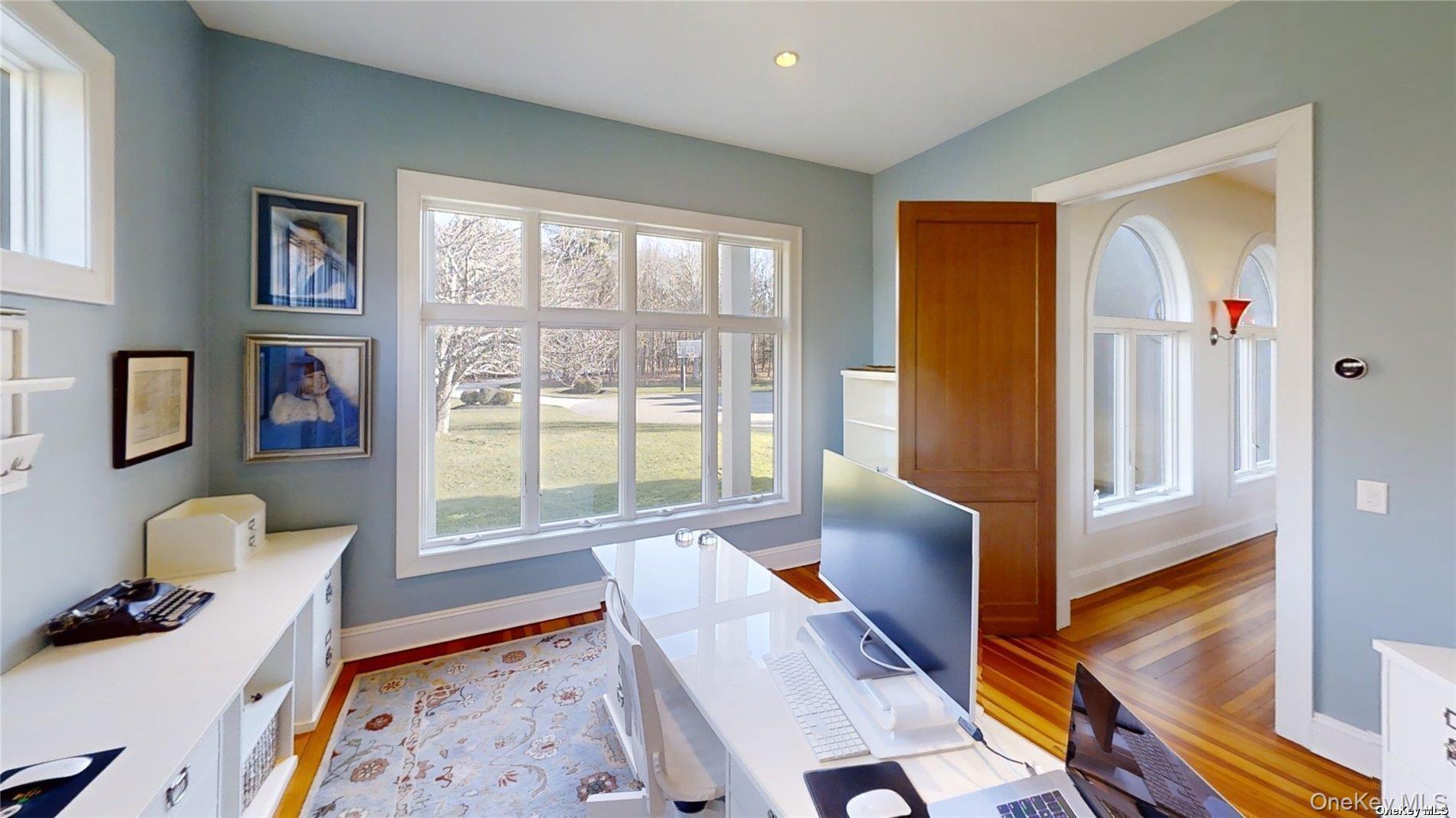 22 Old Neck Road S, Center Moriches, NY 11934