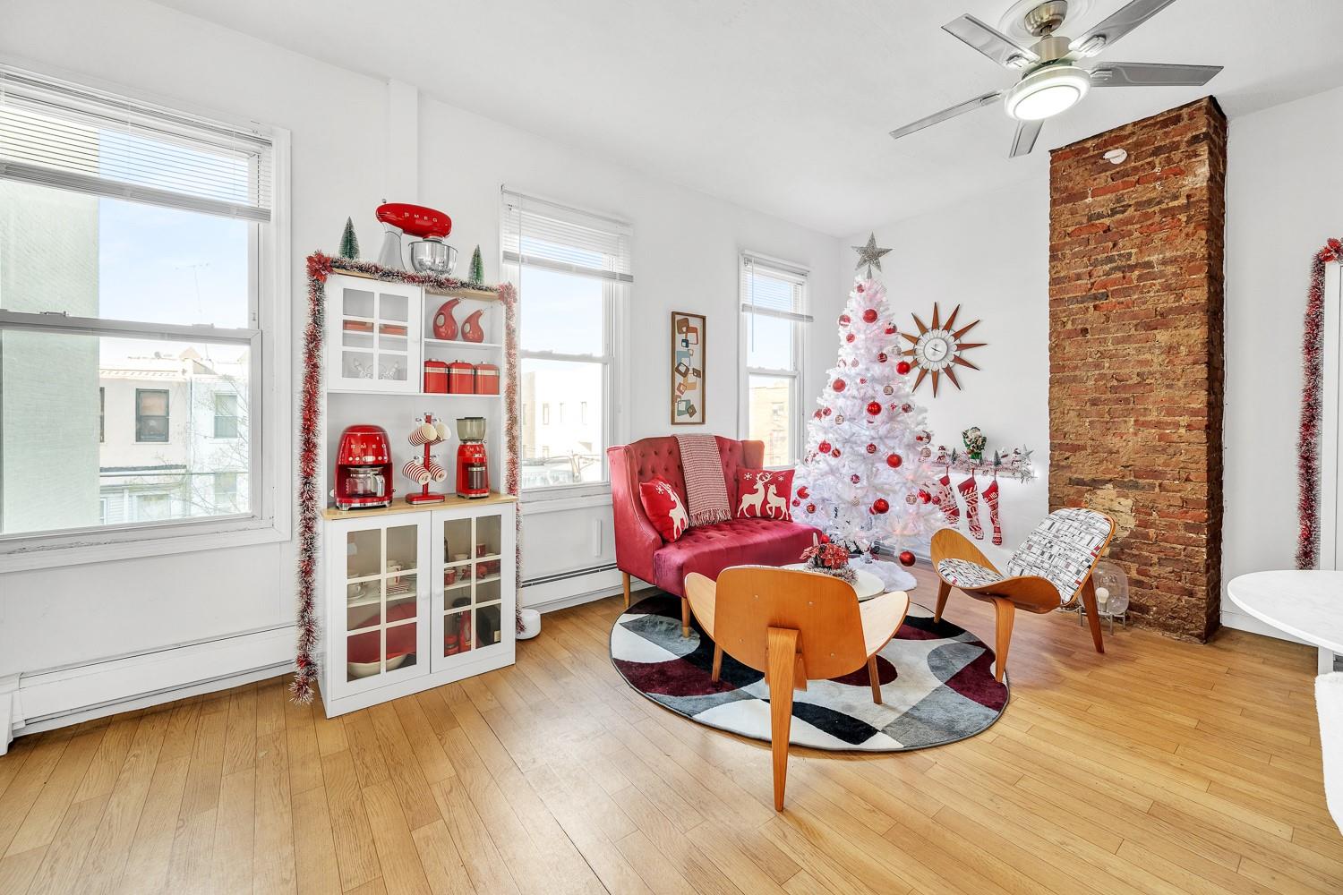 25-22 44th Street, Astoria, NY 11103