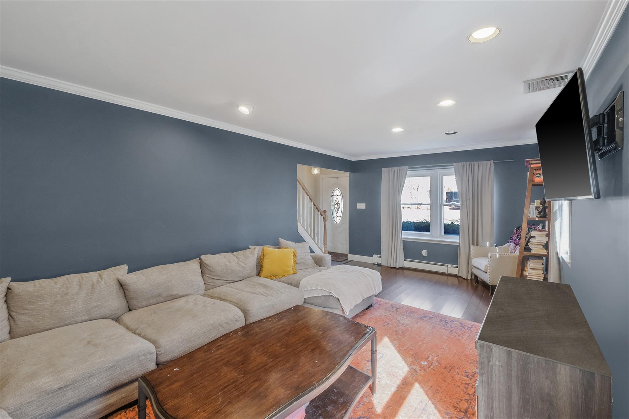 2 Biscayne Drive, Mount Sinai, NY 11766