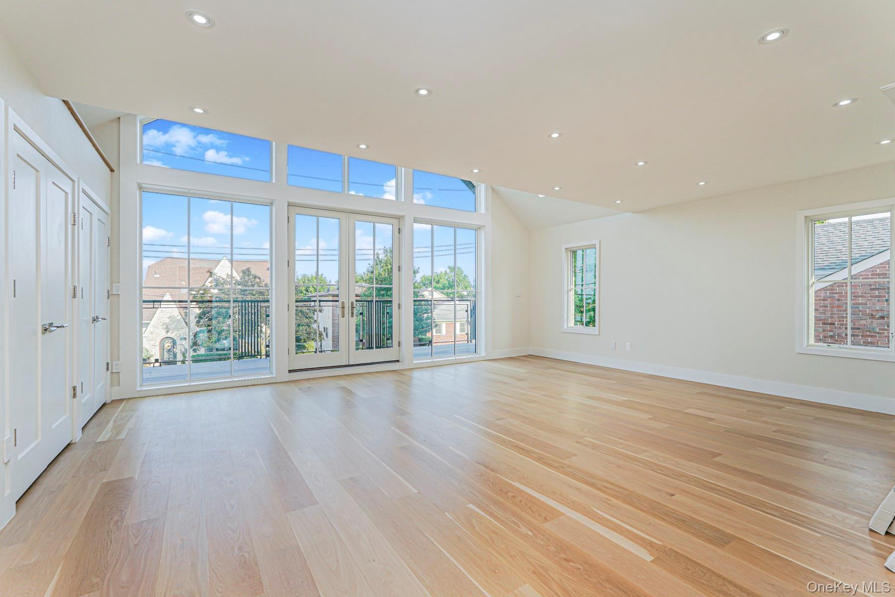 82 Piedmont Avenue, Staten Island, NY 10305