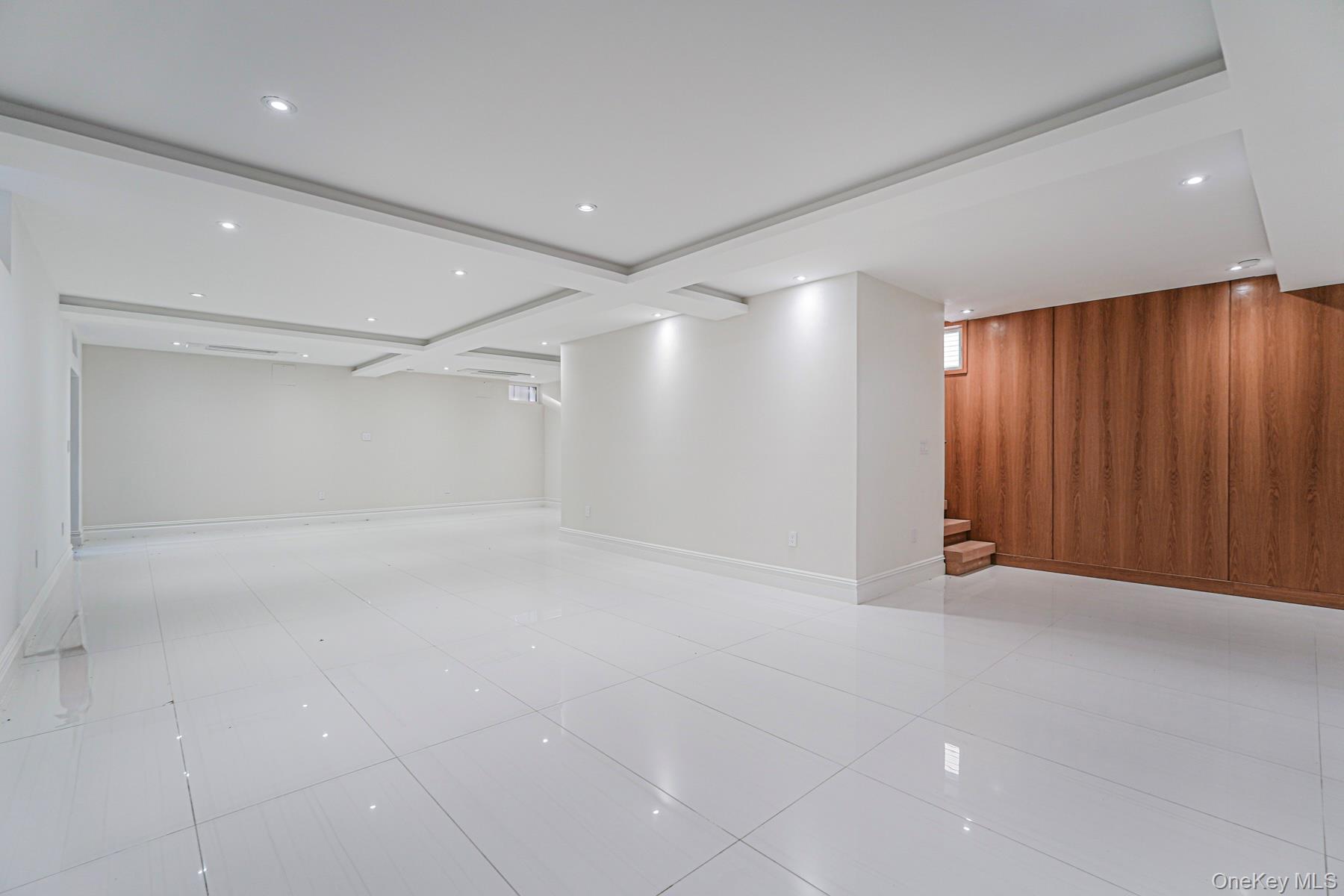 82 Piedmont Avenue, Staten Island, NY 10305