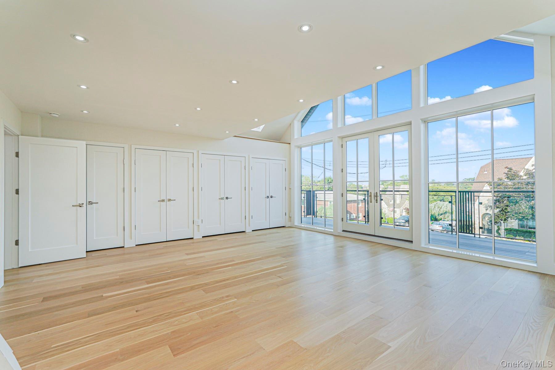 82 Piedmont Avenue, Staten Island, NY 10305