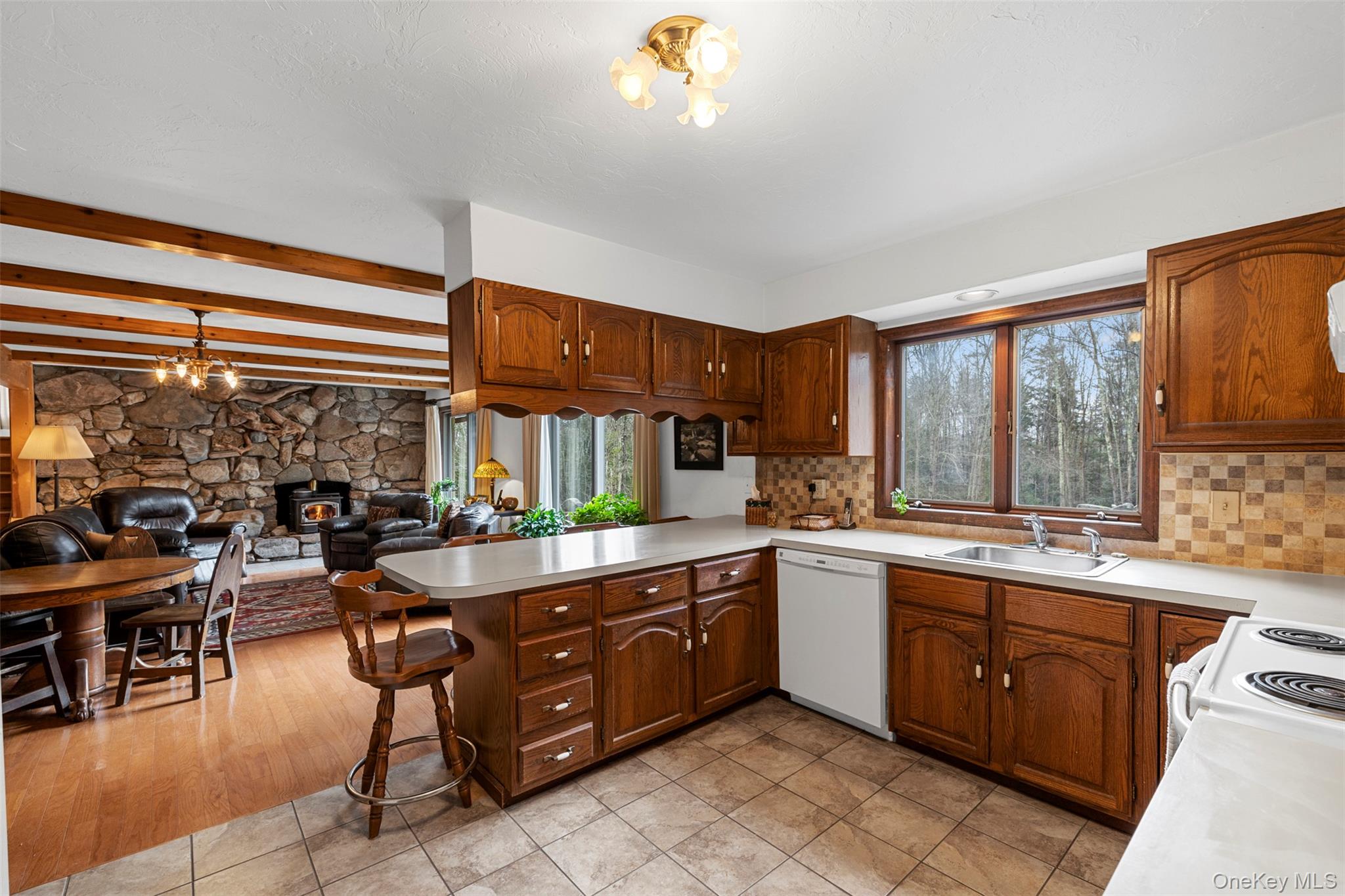 6424 Route 23A, Tannersville, NY 12485