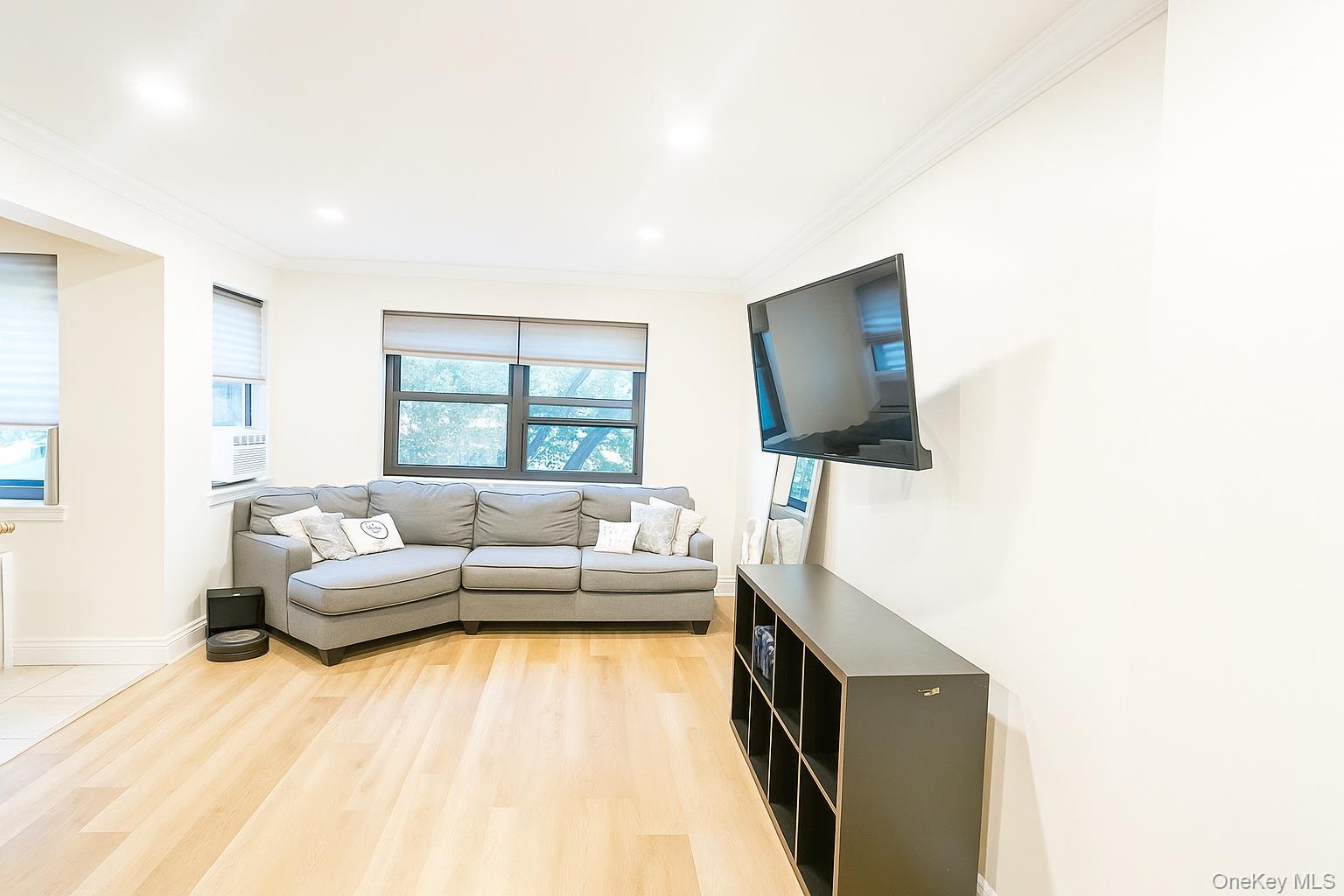 60 White Oak Street # 2-H, New Rochelle, NY 10801