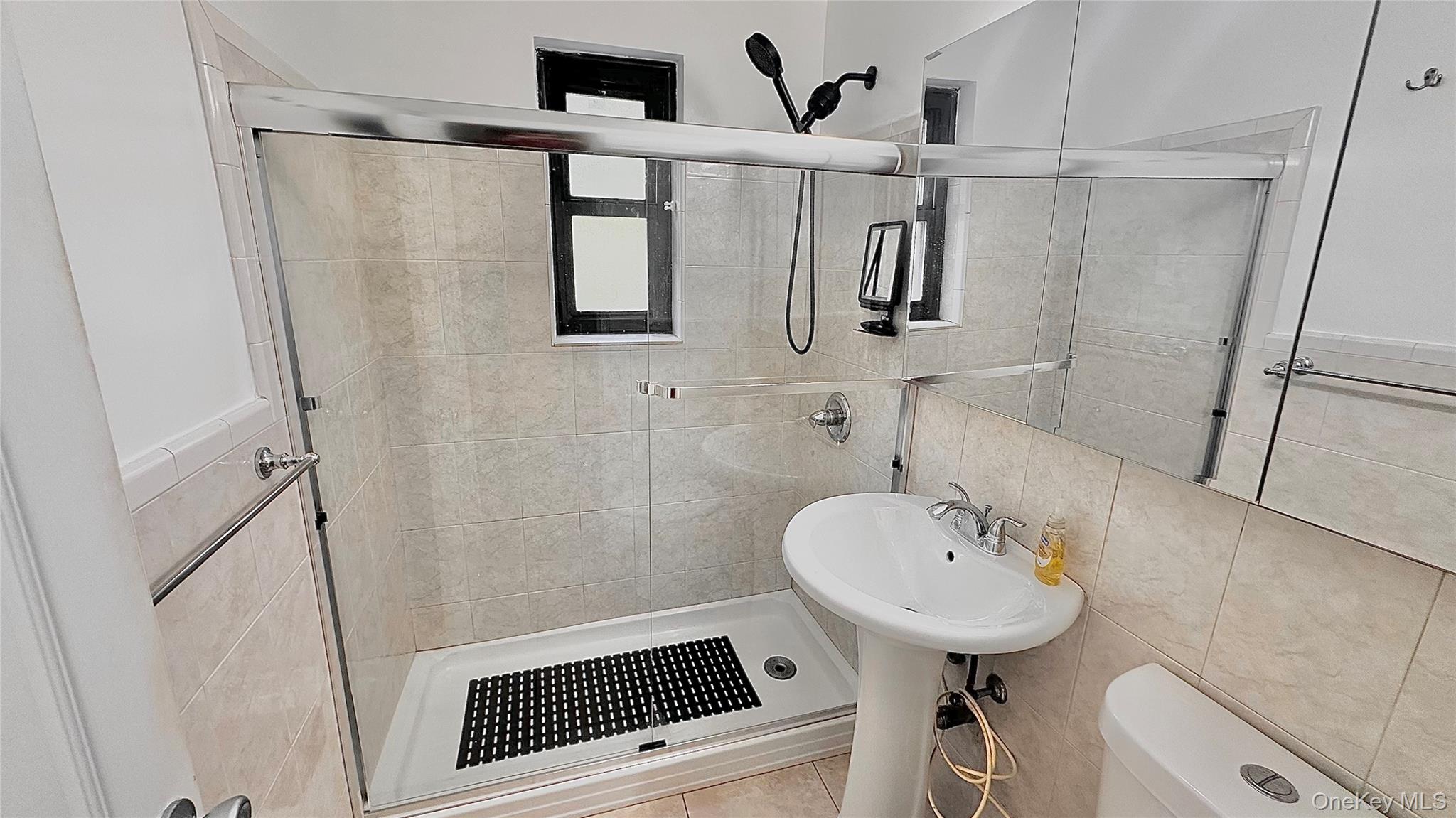 60 White Oak Street # 2-H, New Rochelle, NY 10801