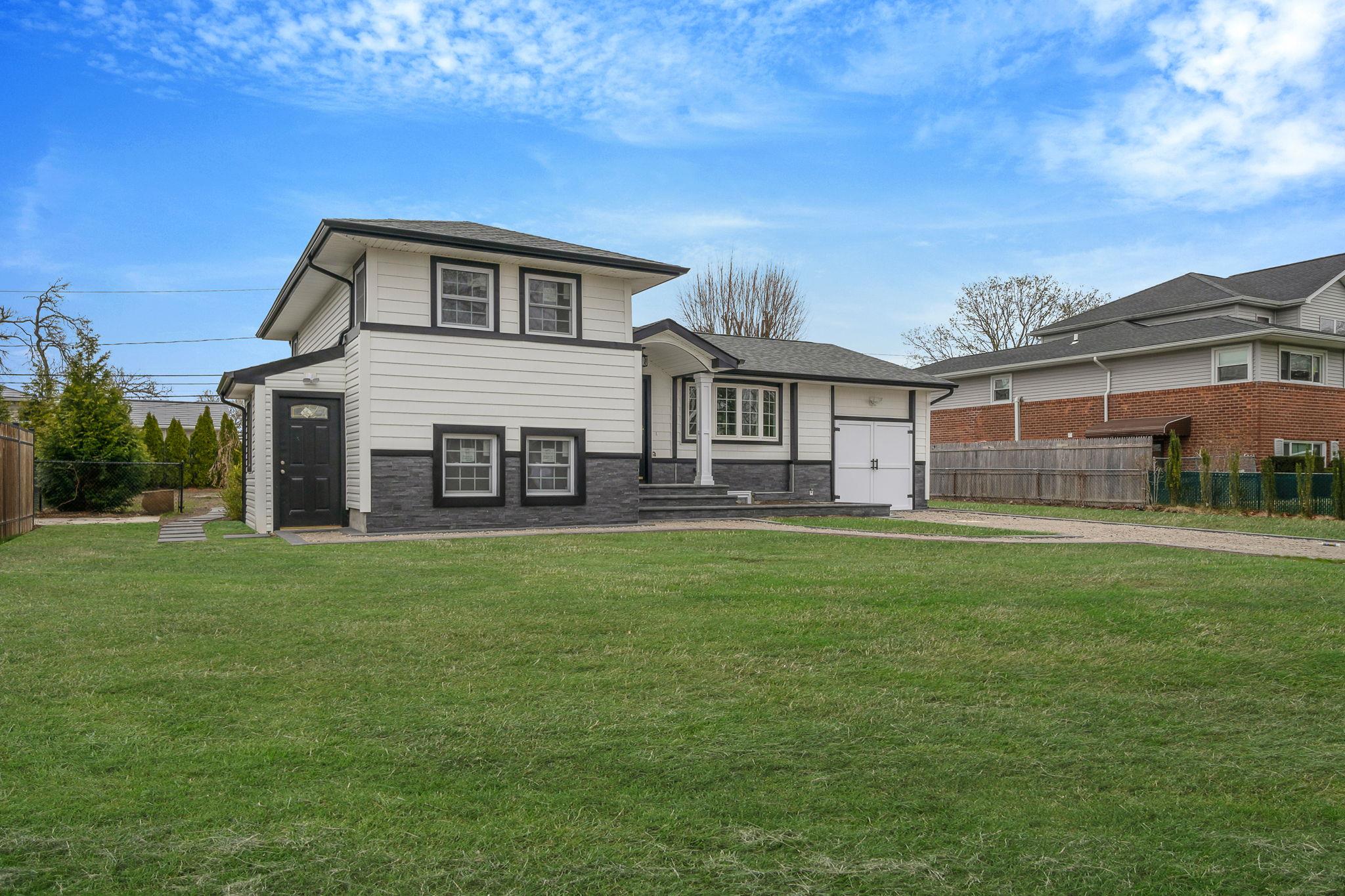 9 Delaware Avenue, Commack, NY 11725