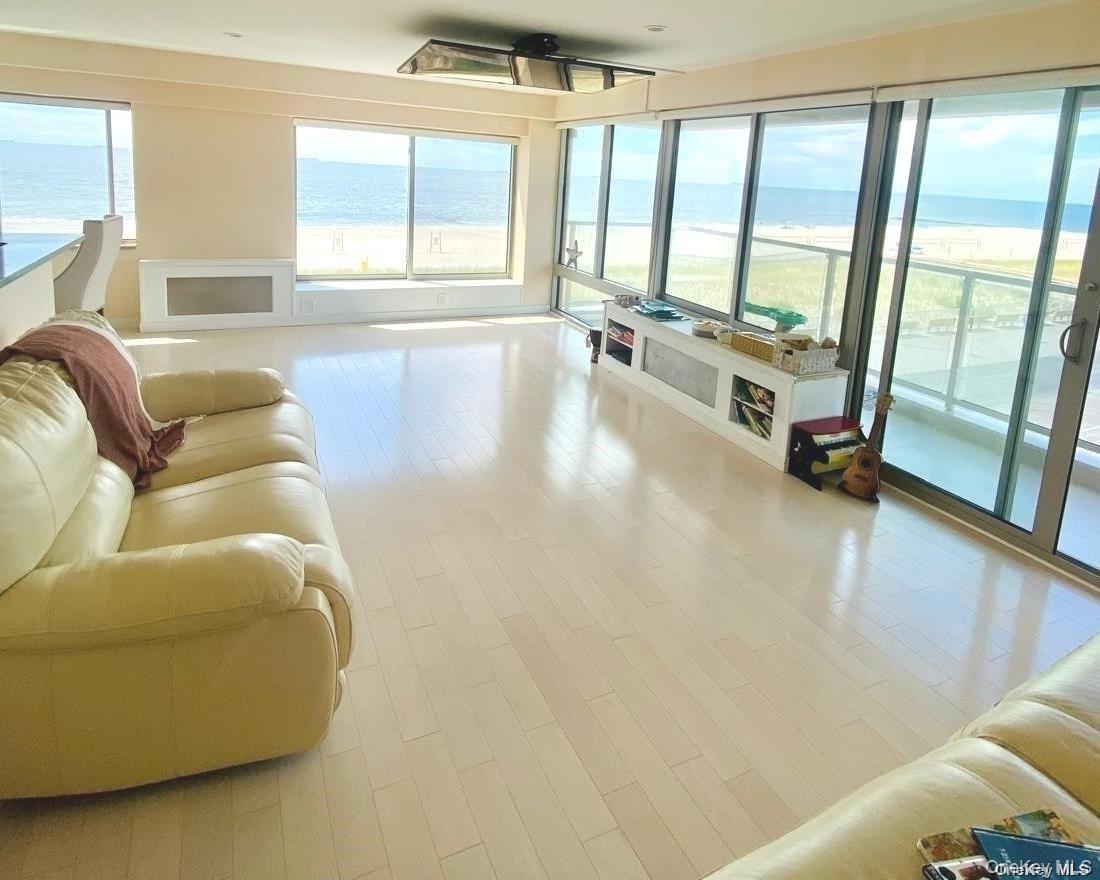 170 W Broadway # 4E, Long Beach, NY 11561