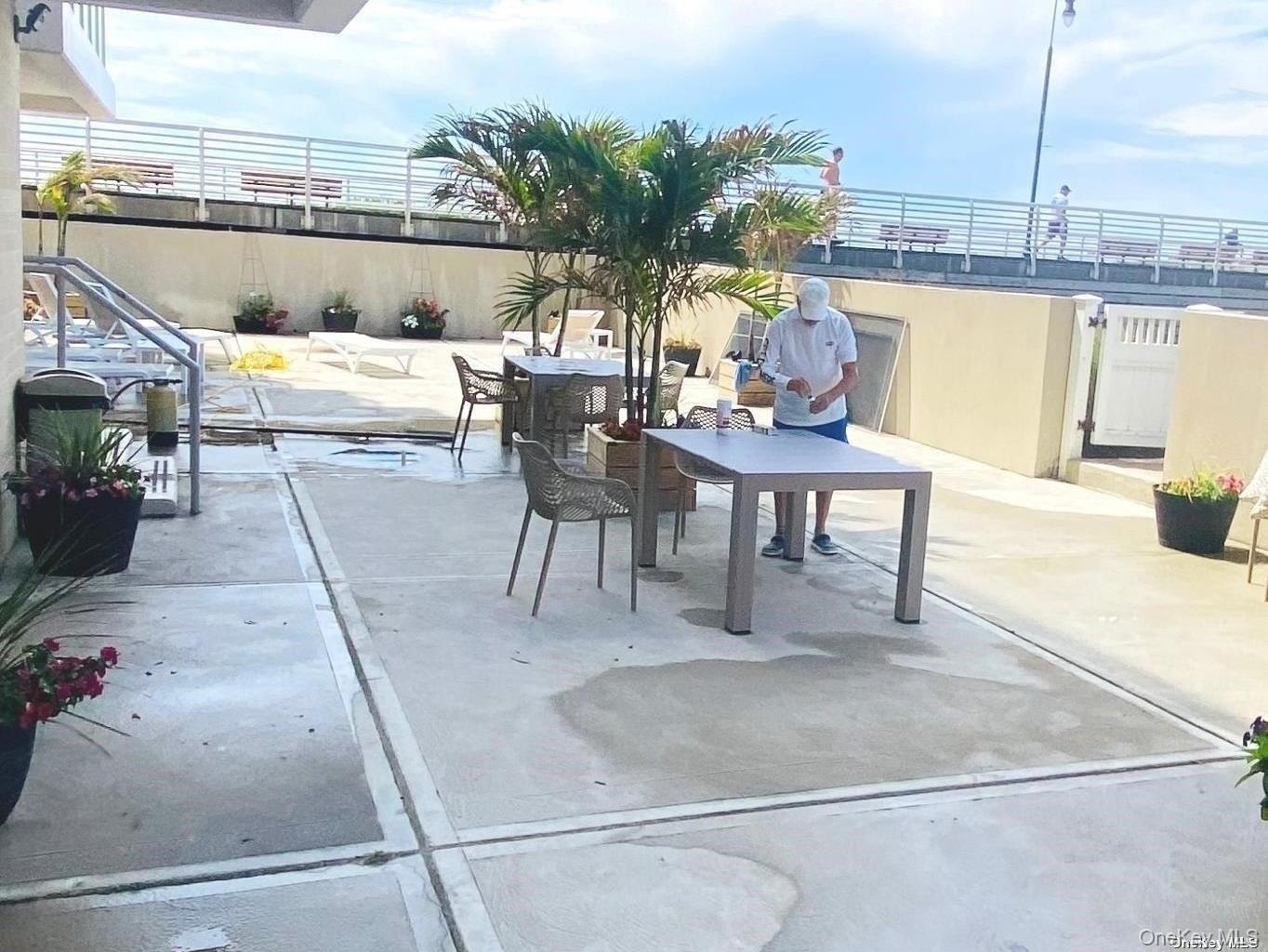 170 W Broadway # 4E, Long Beach, NY 11561