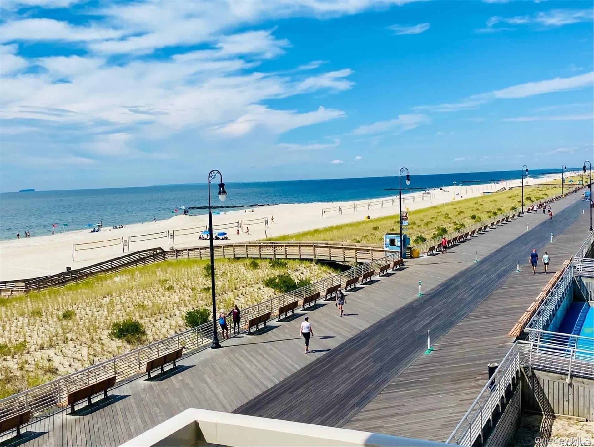 170 W Broadway # 4E, Long Beach, NY 11561