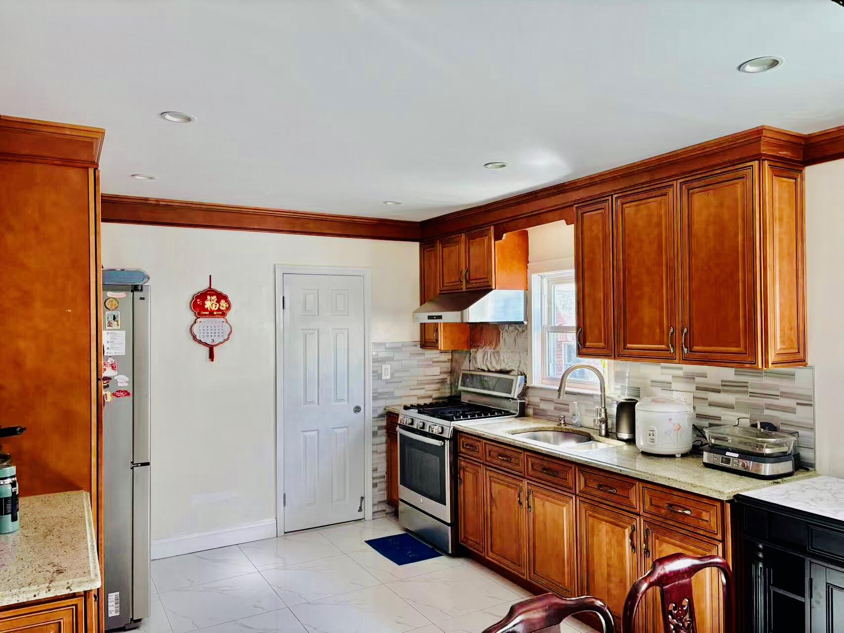 48-07 190 St, Fresh Meadows, NY 11365
