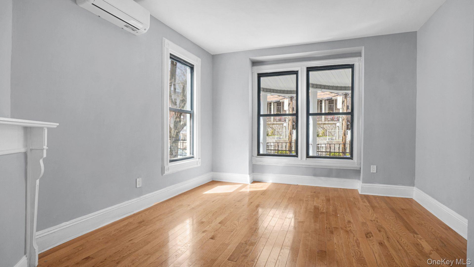 24 Fort Charles Place, Bronx, NY 10463