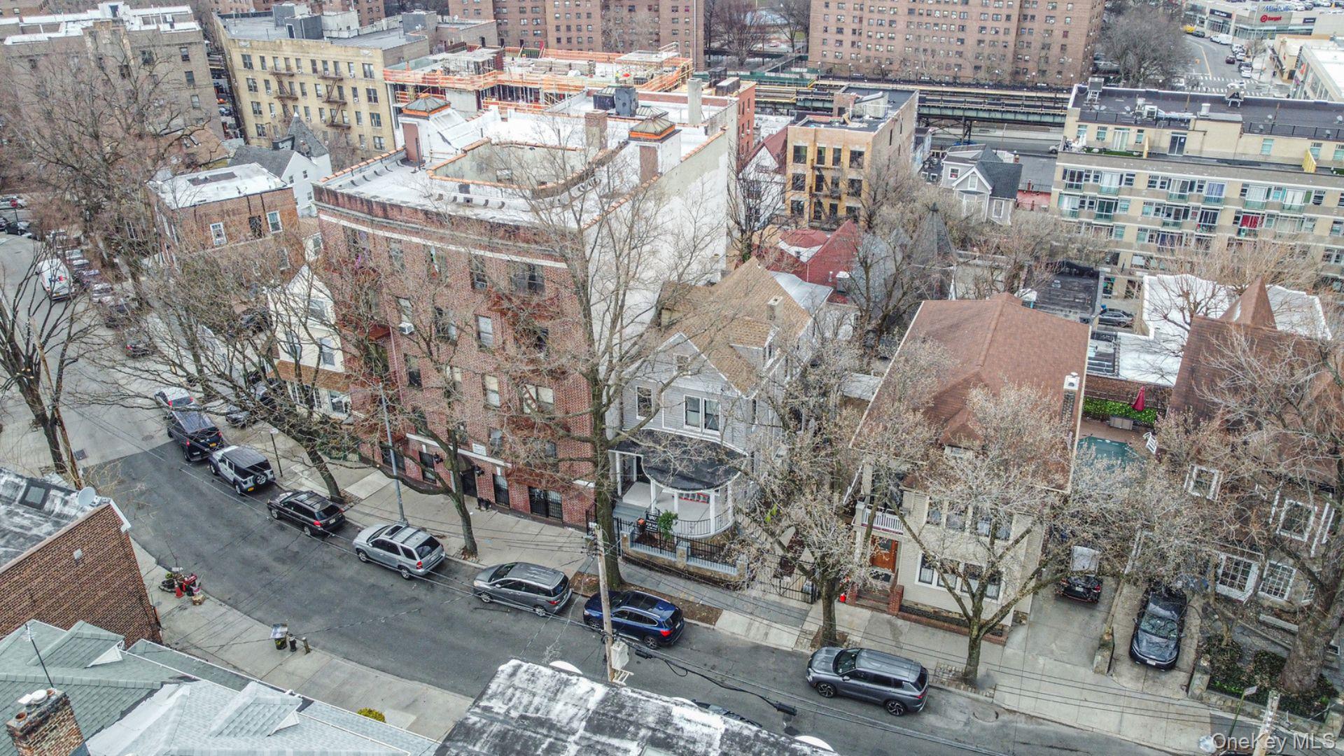 24 Fort Charles Place, Bronx, NY 10463