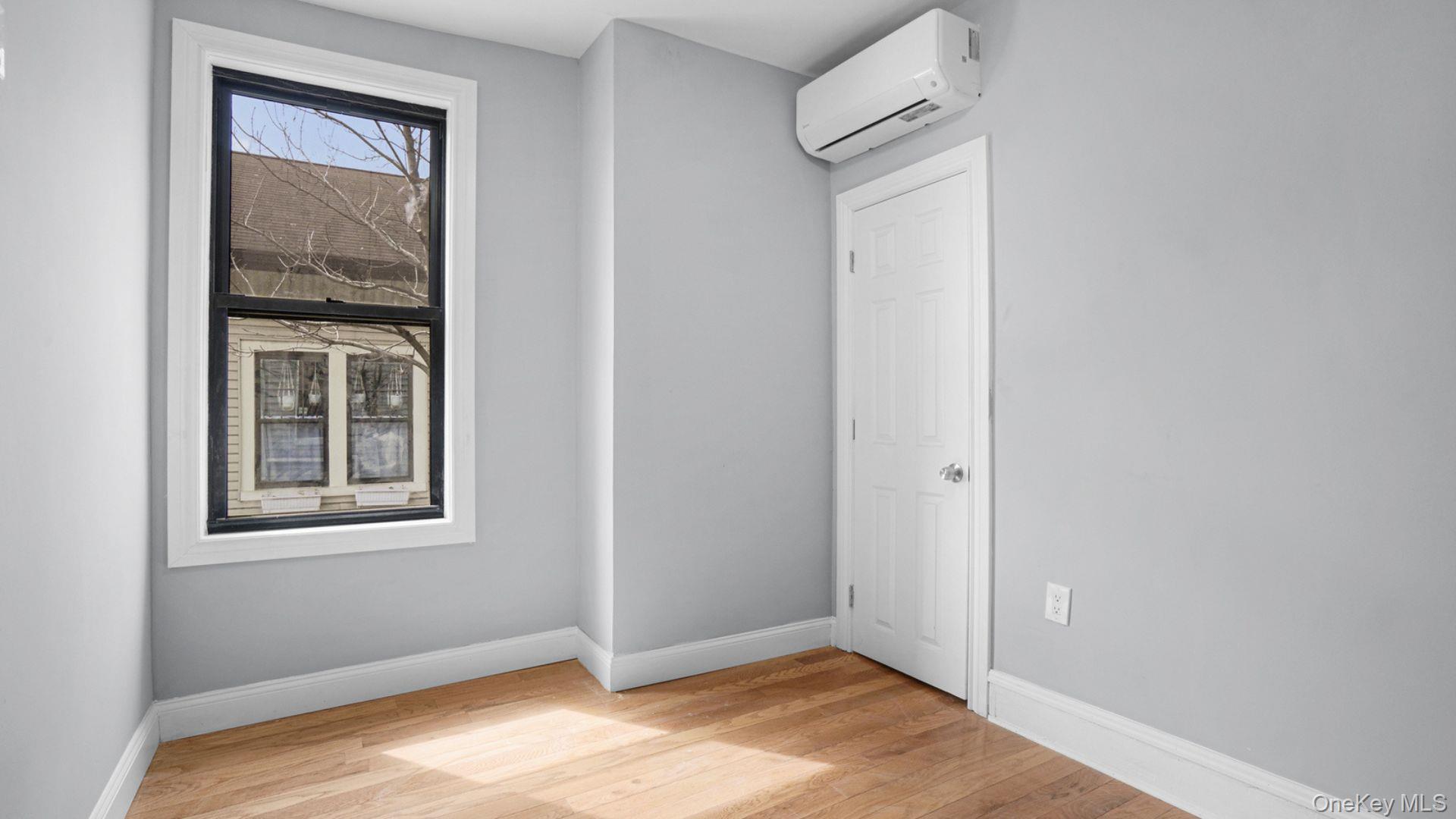 24 Fort Charles Place, Bronx, NY 10463