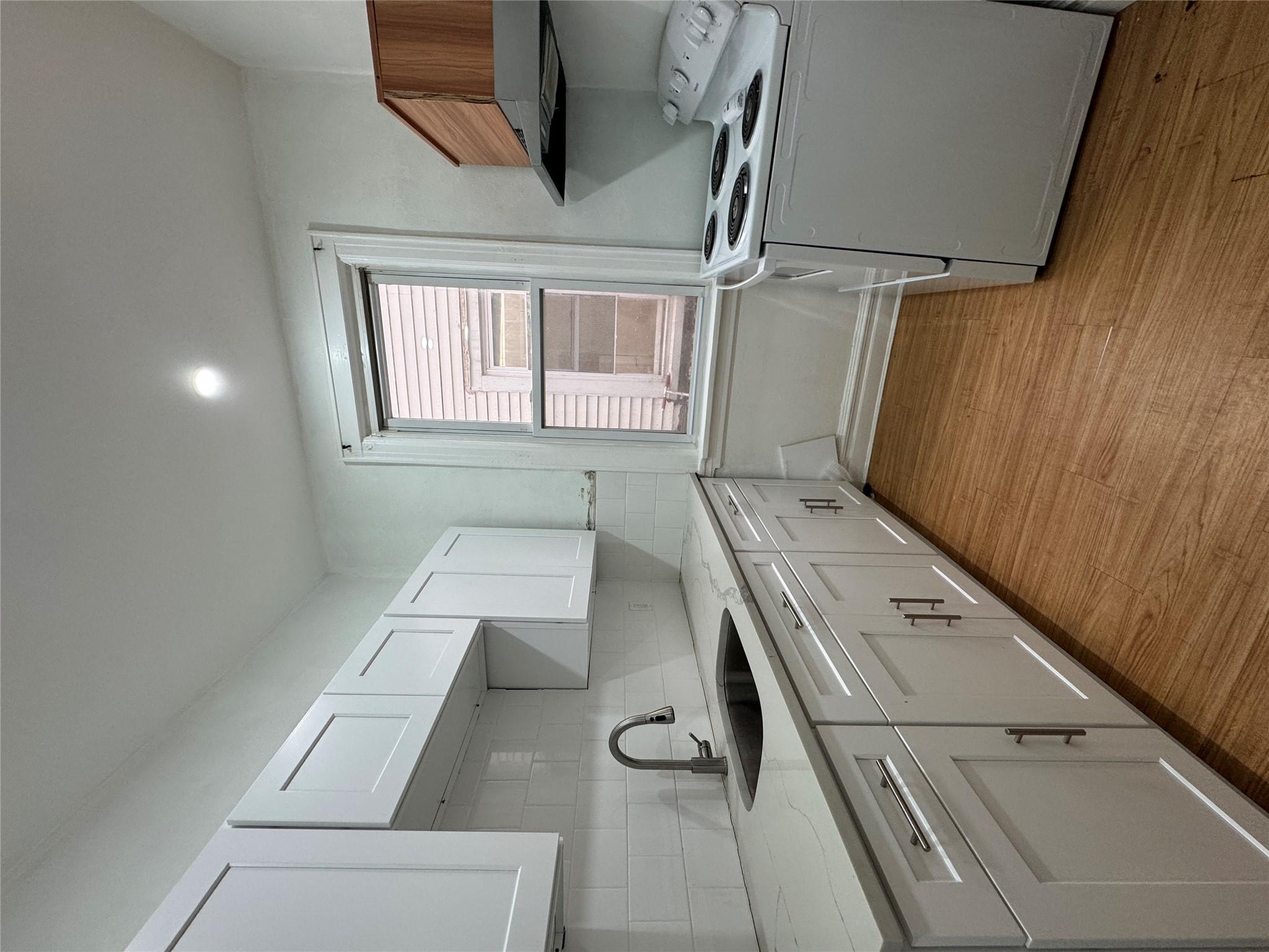 115 Plandome Road # #2, Manhasset, NY 11030