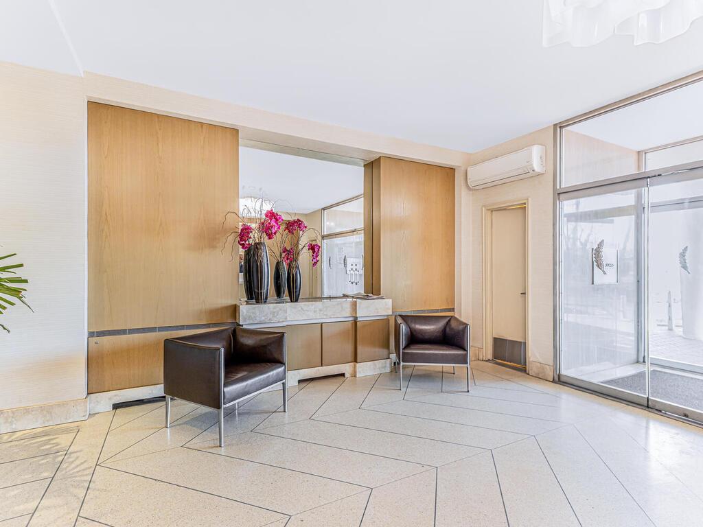 4555 Henry Hudson Parkway # 902, Bronx, NY 10471