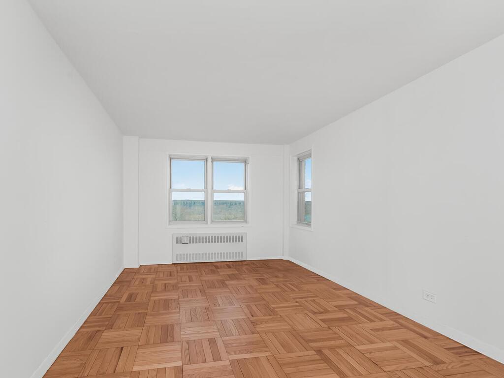 4555 Henry Hudson Parkway # 902, Bronx, NY 10471