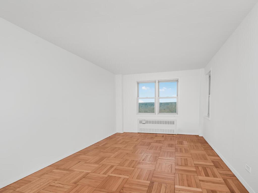 4555 Henry Hudson Parkway # 902, Bronx, NY 10471