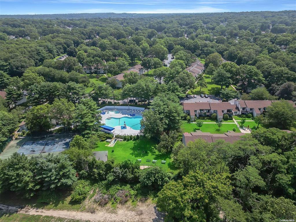 48 Richmond Boulevard # 1B, Ronkonkoma, NY 11779
