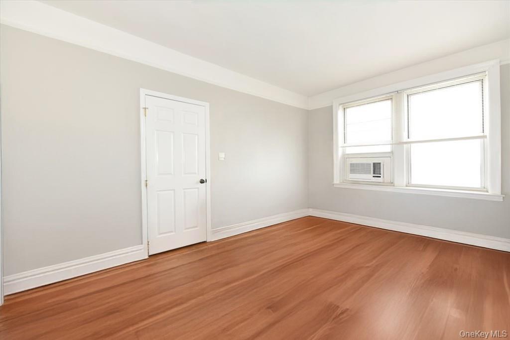 4 Maple Drive # 6-0, Great Neck, NY 11021