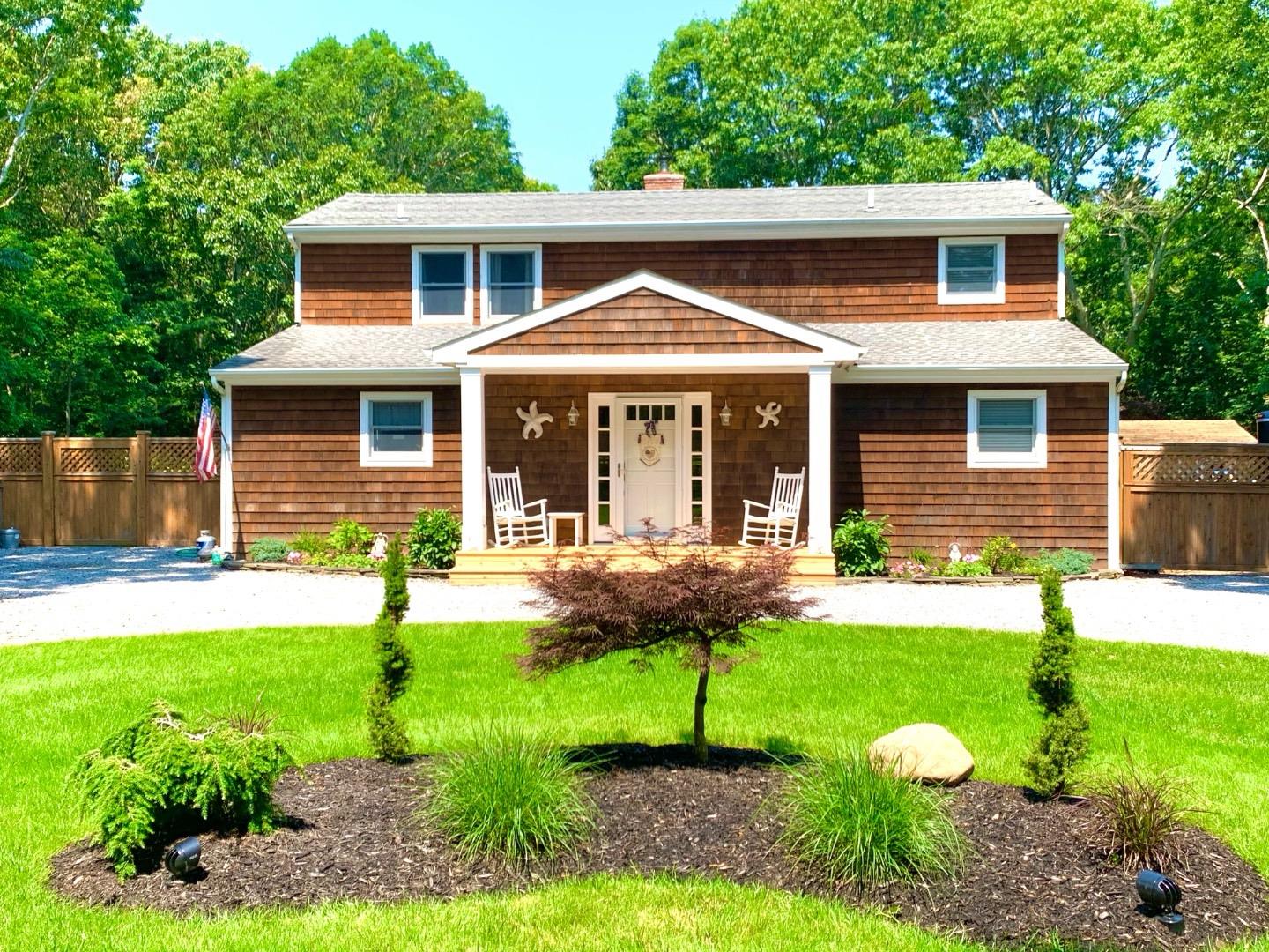 5 Spruce Street, East Hampton, NY 11937