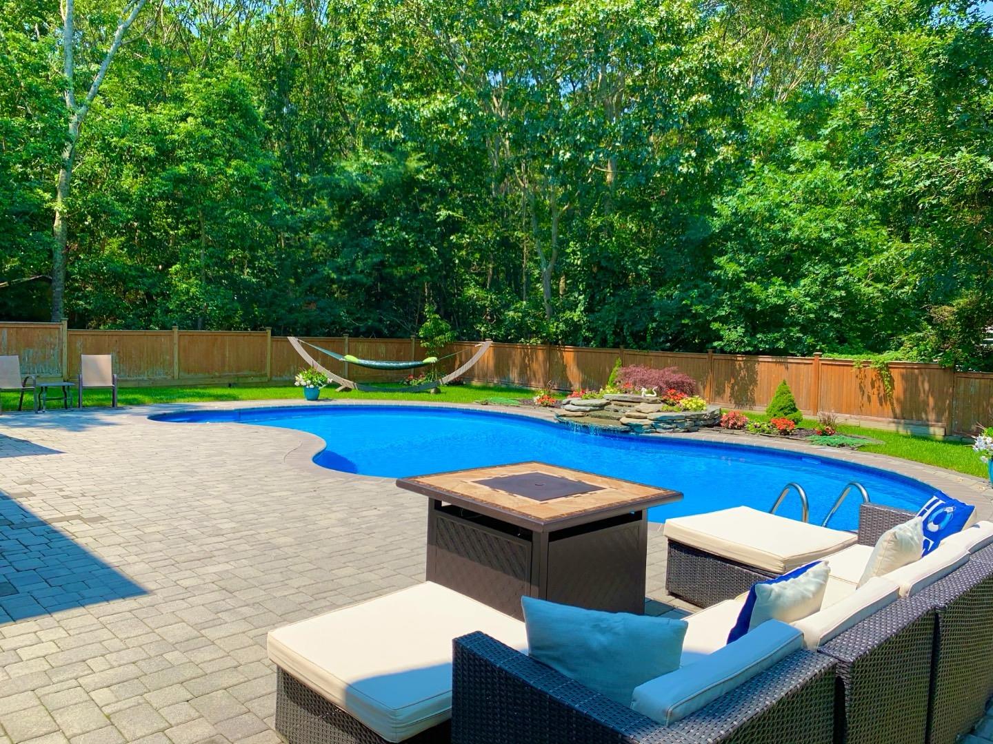 5 Spruce Street, East Hampton, NY 11937