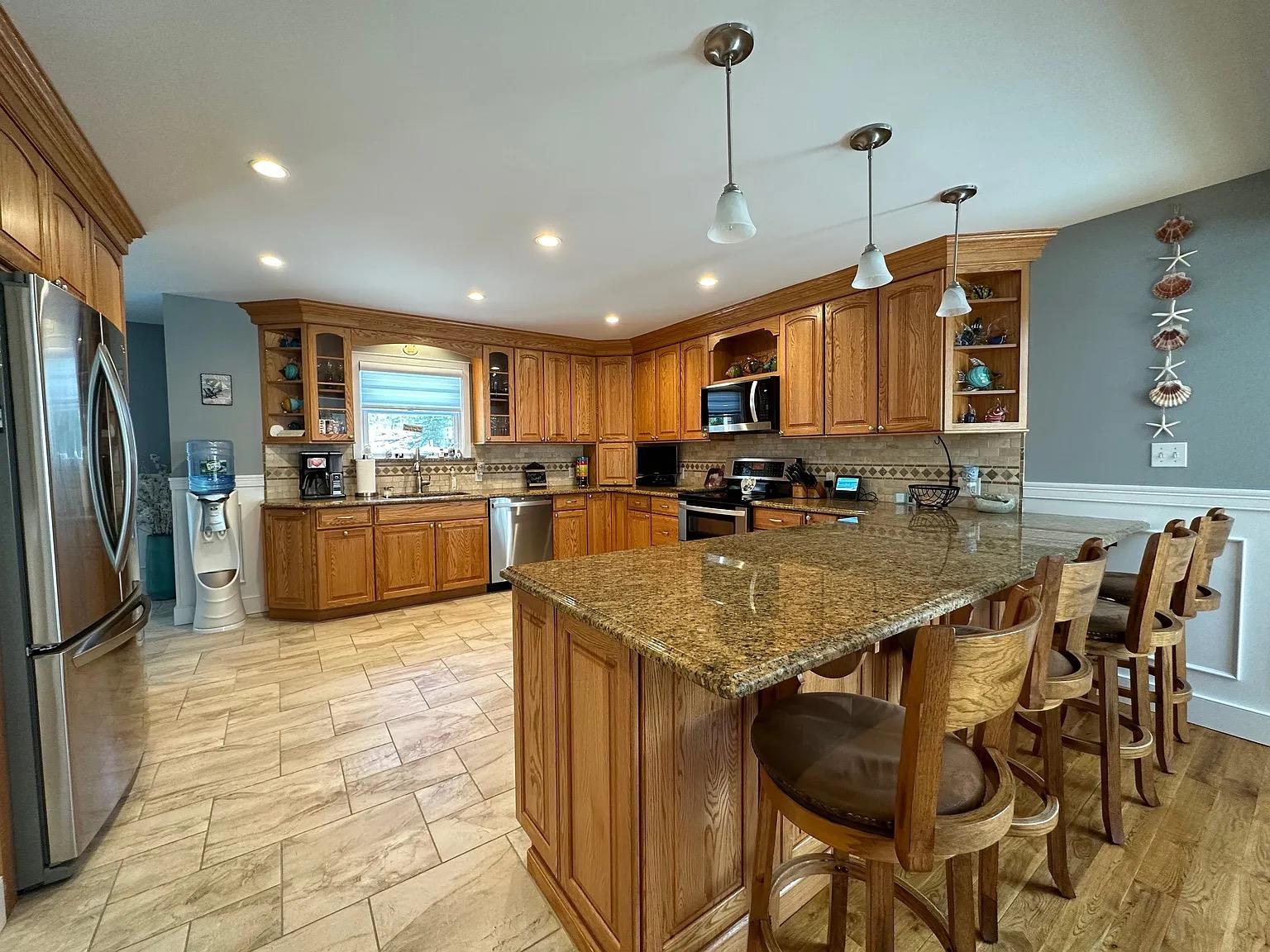 5 Spruce Street, East Hampton, NY 11937