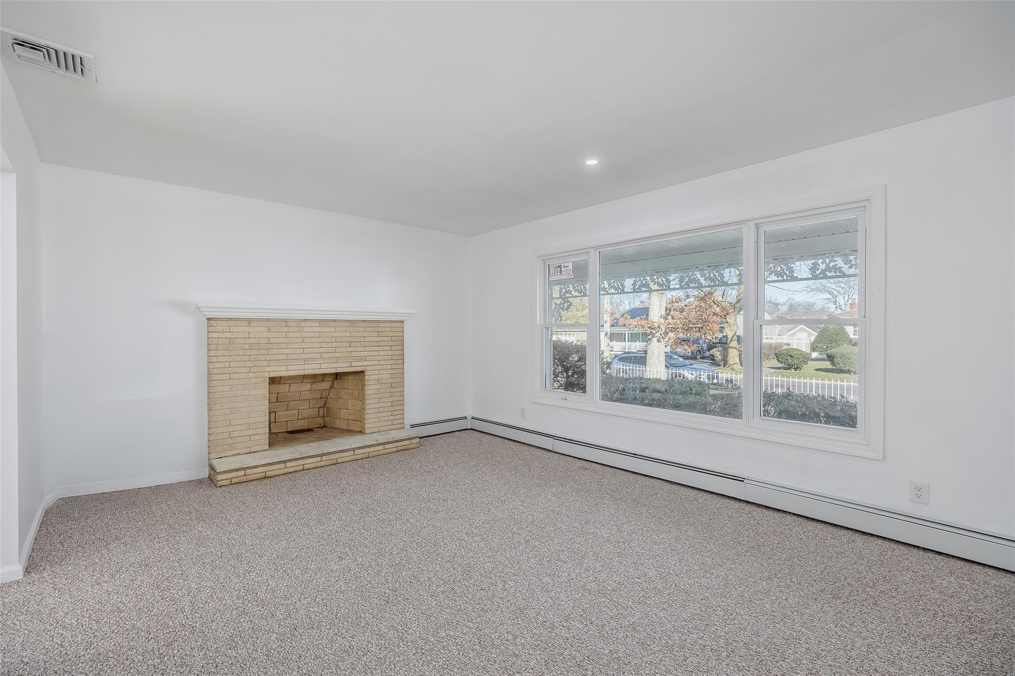 340 Westchester Avenue, West Babylon, NY 11704