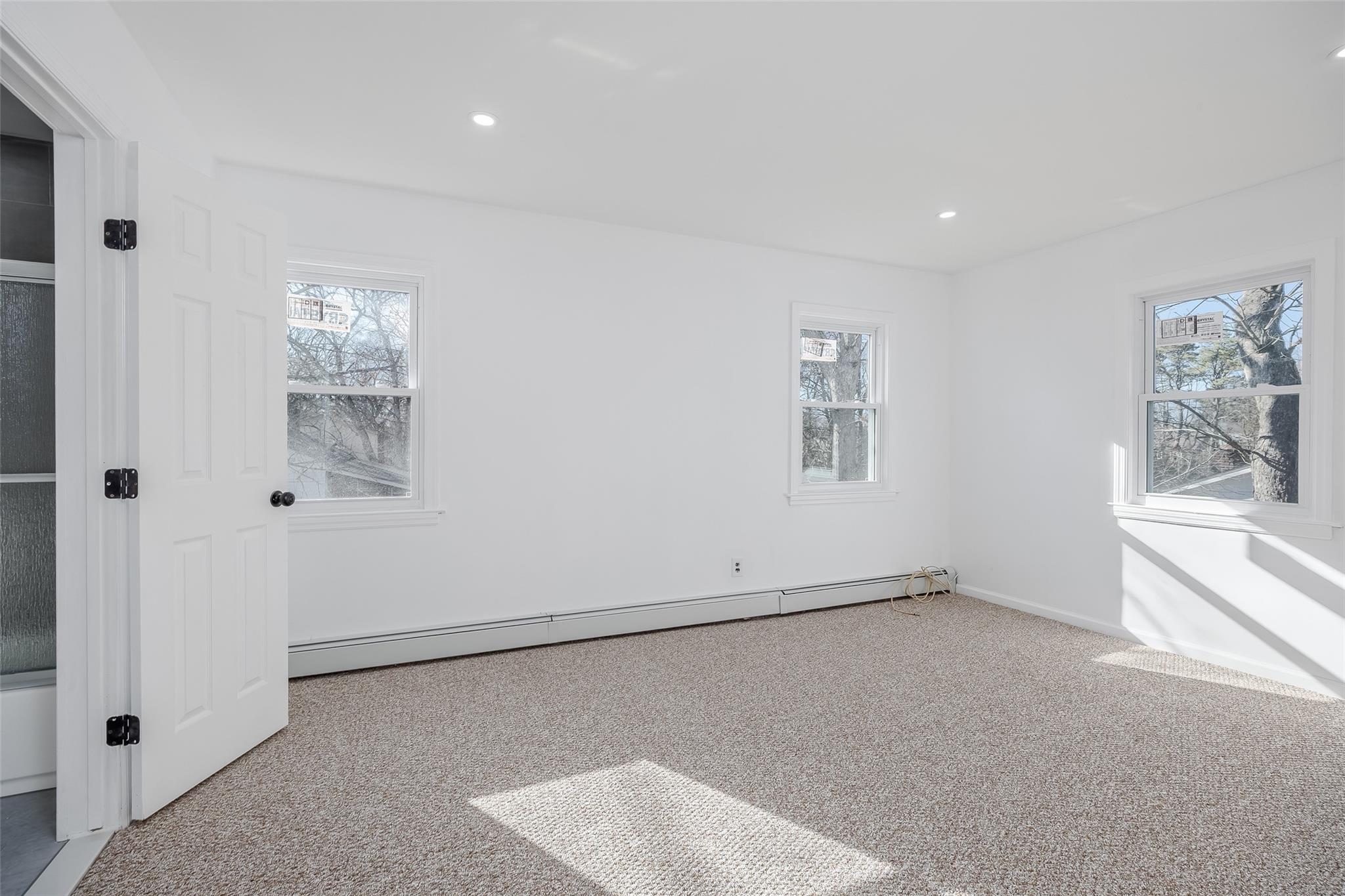 340 Westchester Avenue, West Babylon, NY 11704