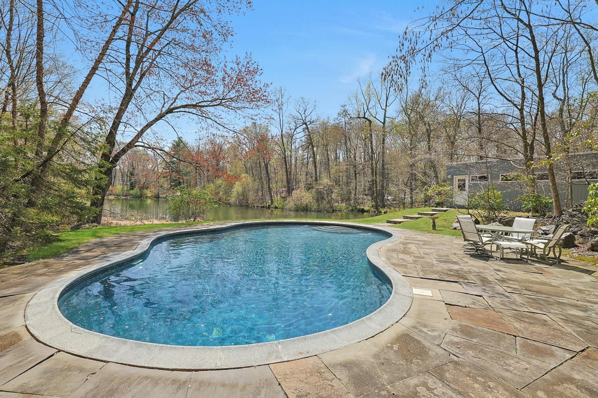 14 Laurel Lane, Chappaqua, NY 10514