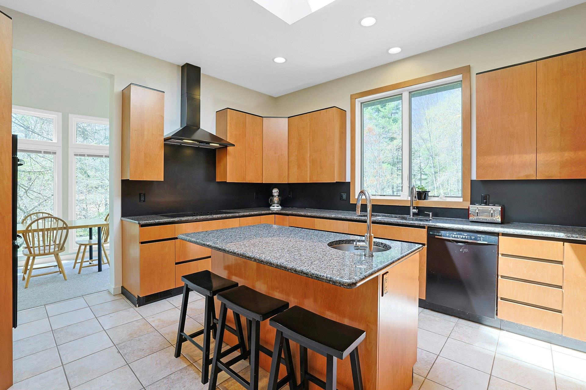 14 Laurel Lane, Chappaqua, NY 10514