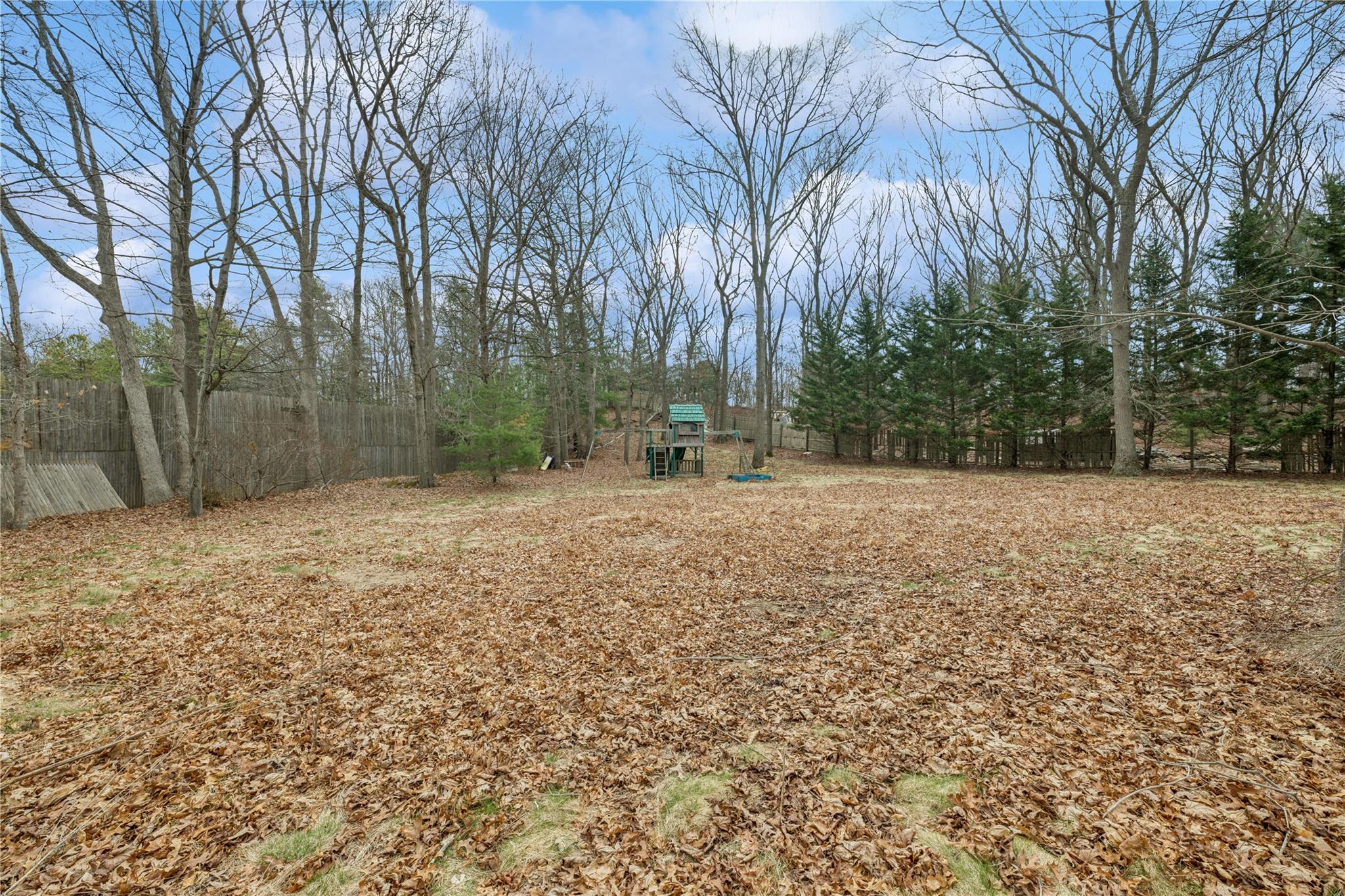 9 Jeanine Court, Dix Hills, NY 11746