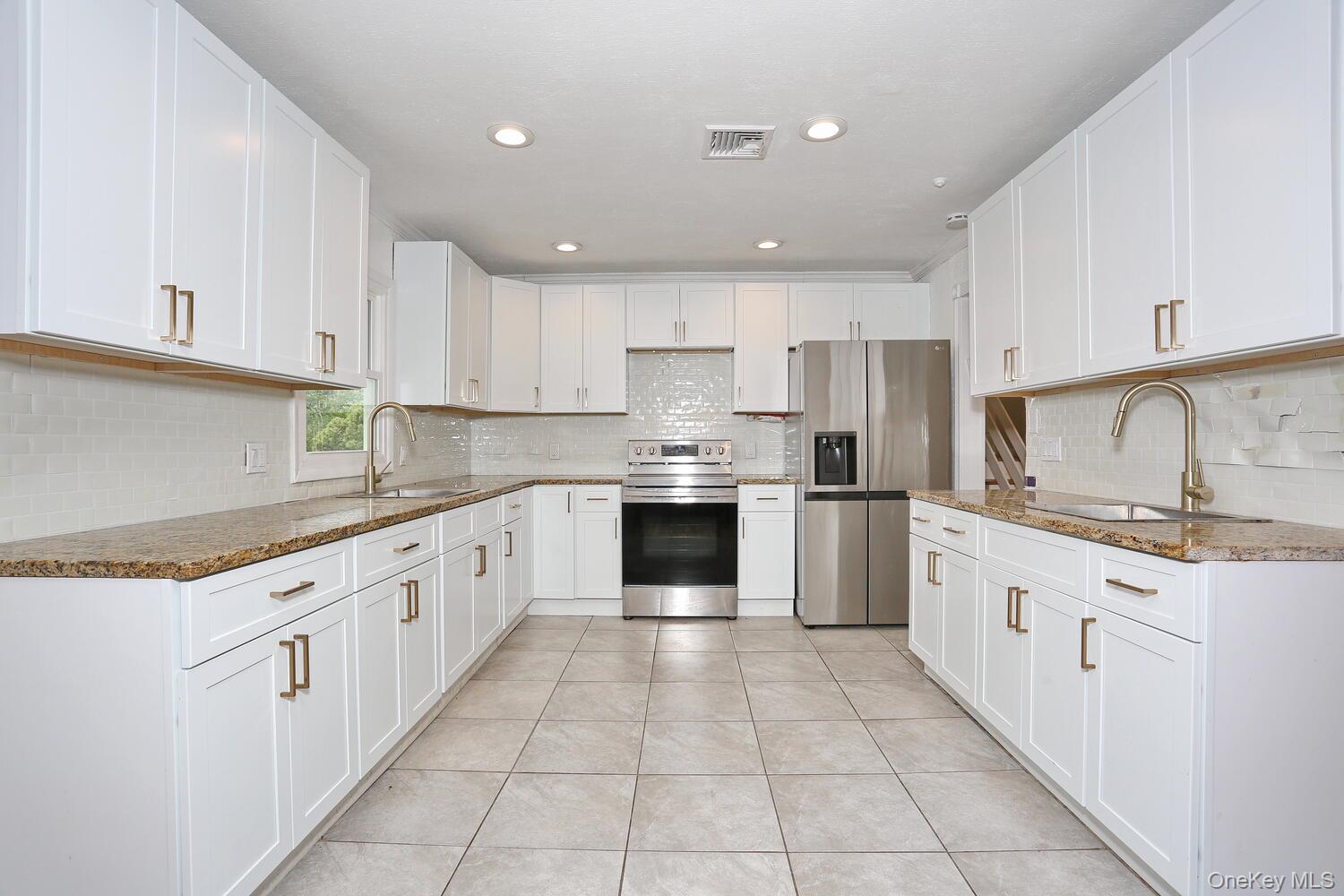 17 Harvard Square, Woodridge, NY 12789