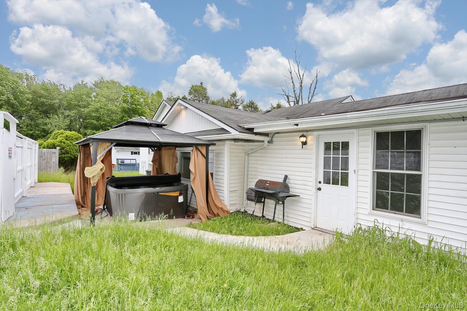 17 Harvard Square, Woodridge, NY 12789