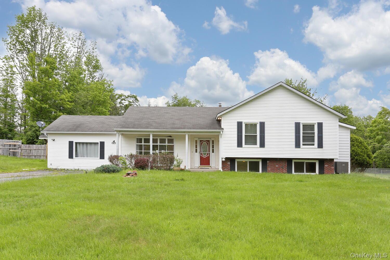 17 Harvard Square, Woodridge, NY 12789