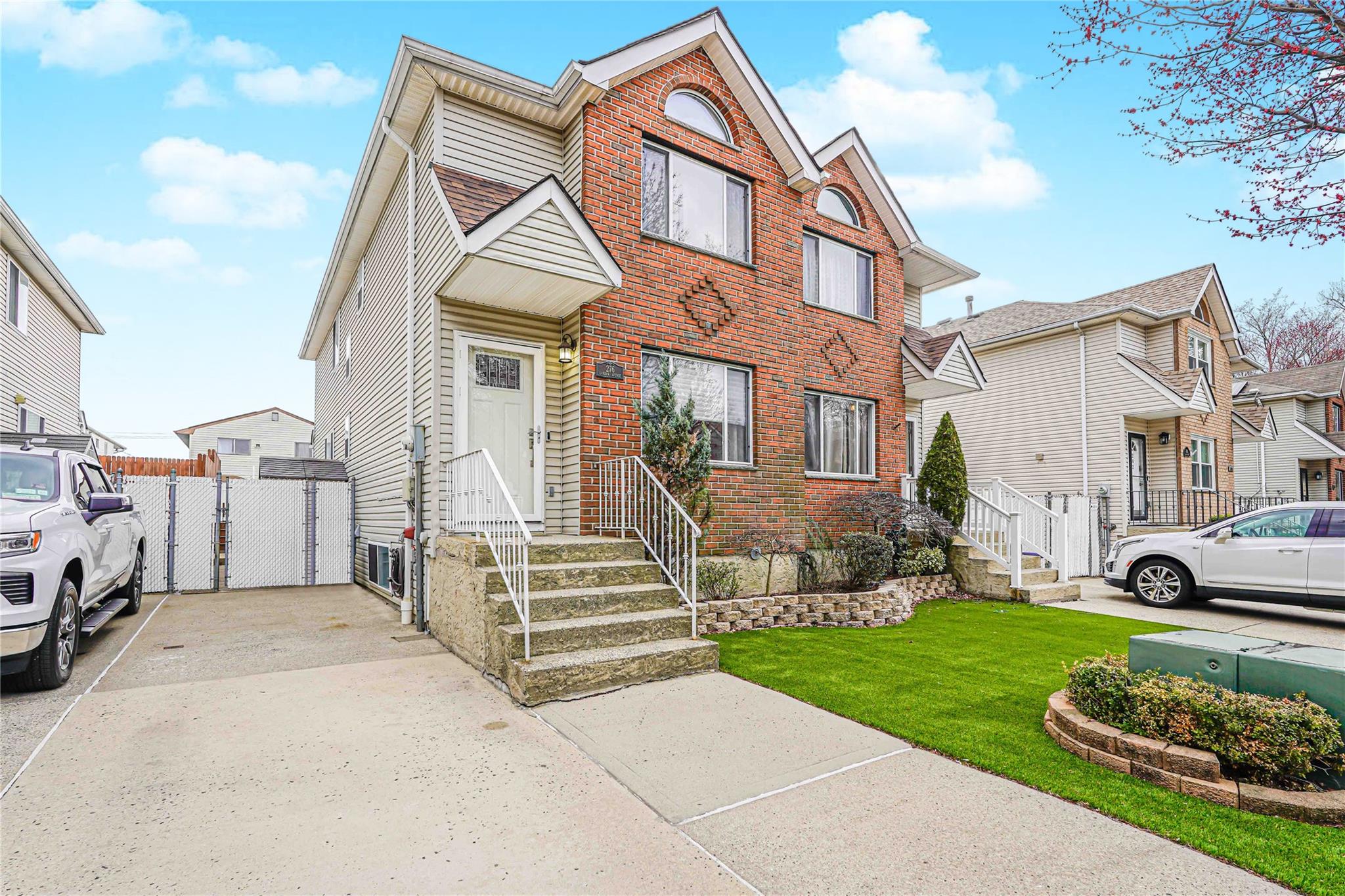 276 lander Avenue, Staten Island, NY 10314