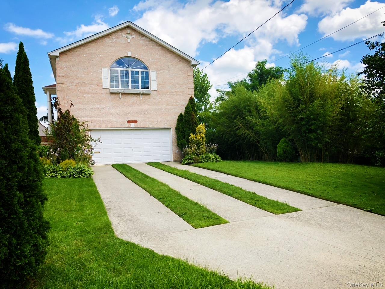 150-129 Powells Cove Boulevard, Whitestone, NY 11357