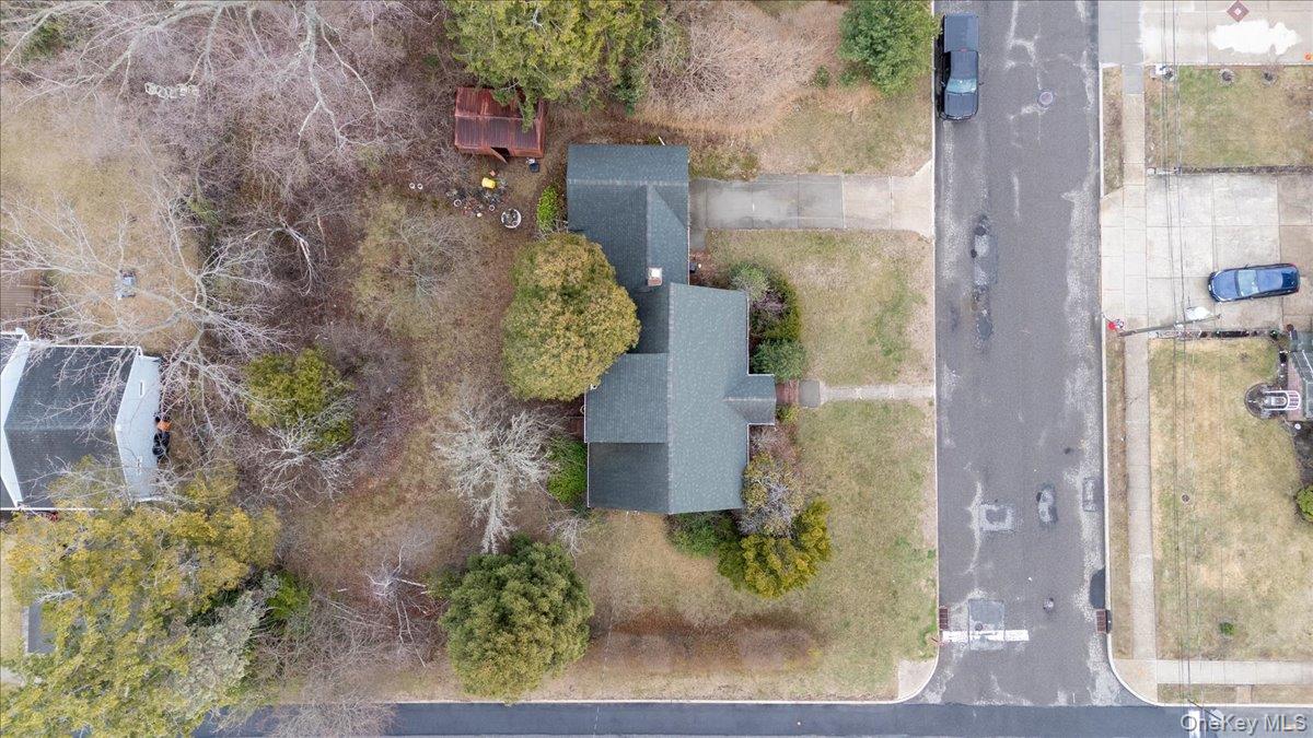 74 Floral Avenue, Bethpage, NY 11714