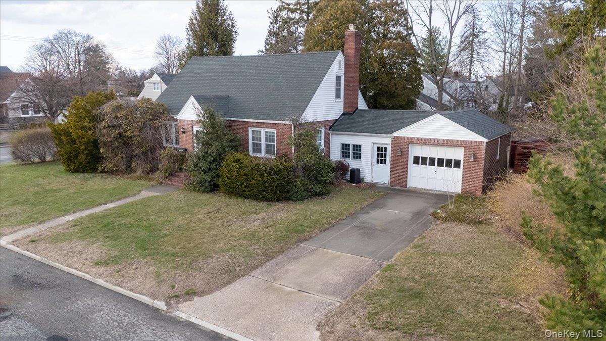 74 Floral Avenue, Bethpage, NY 11714