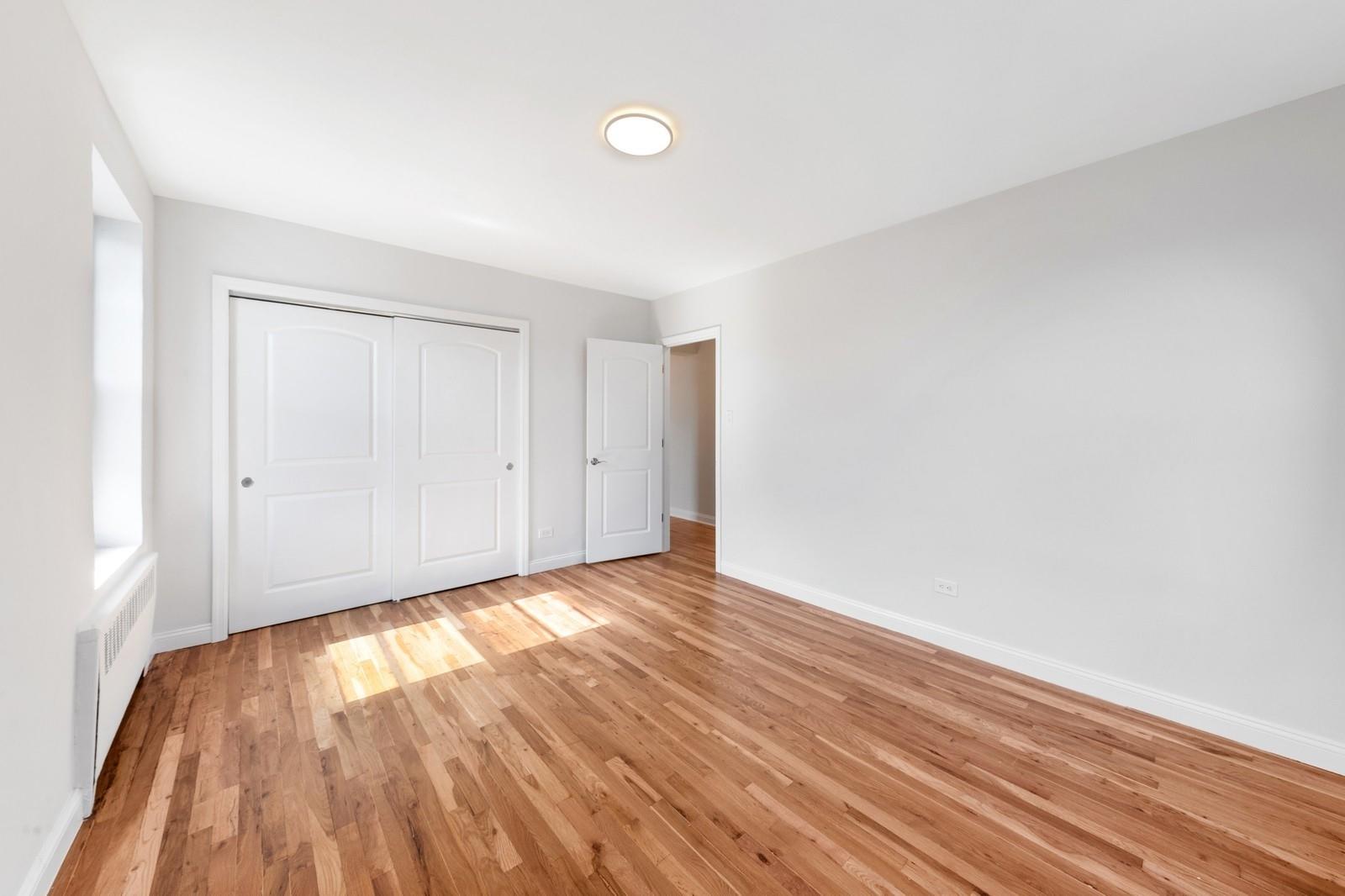 44-25 MacNish # 6E, Elmhurst, NY 11373