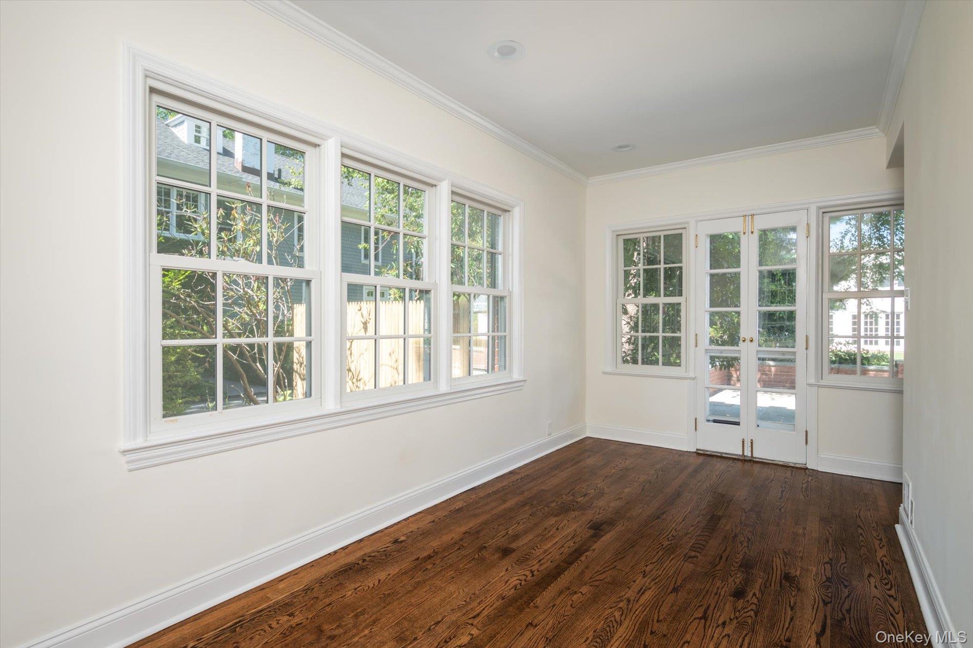 67 3rd Street, Garden City, NY 11530