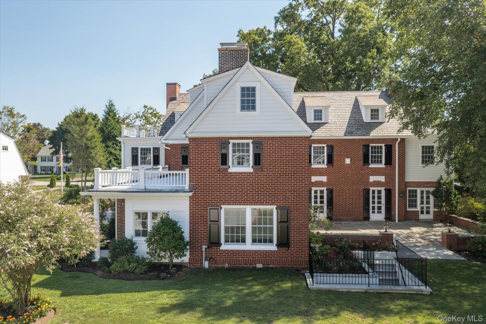 67 3rd Street, Garden City, NY 11530