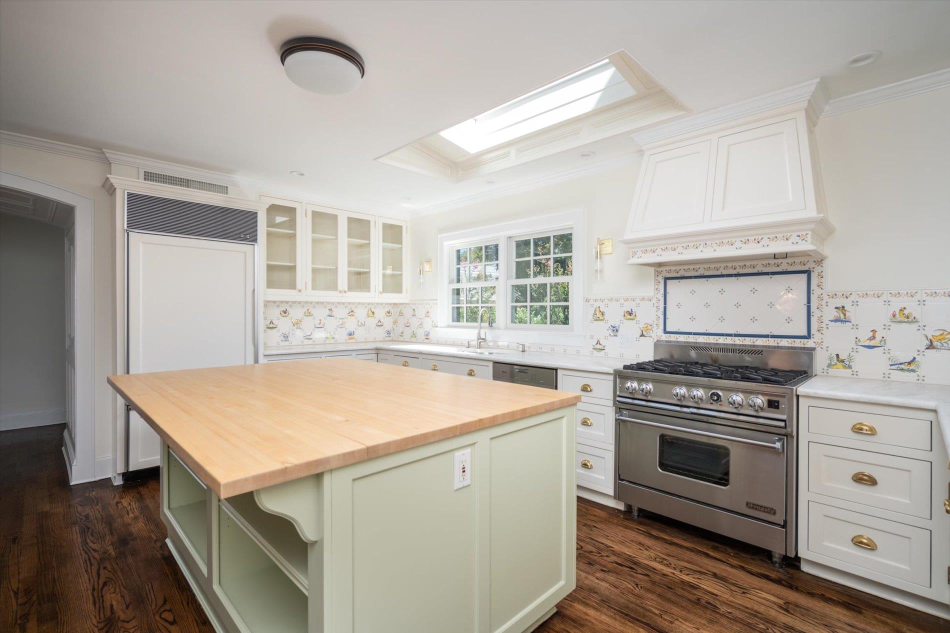 67 3rd Street, Garden City, NY 11530