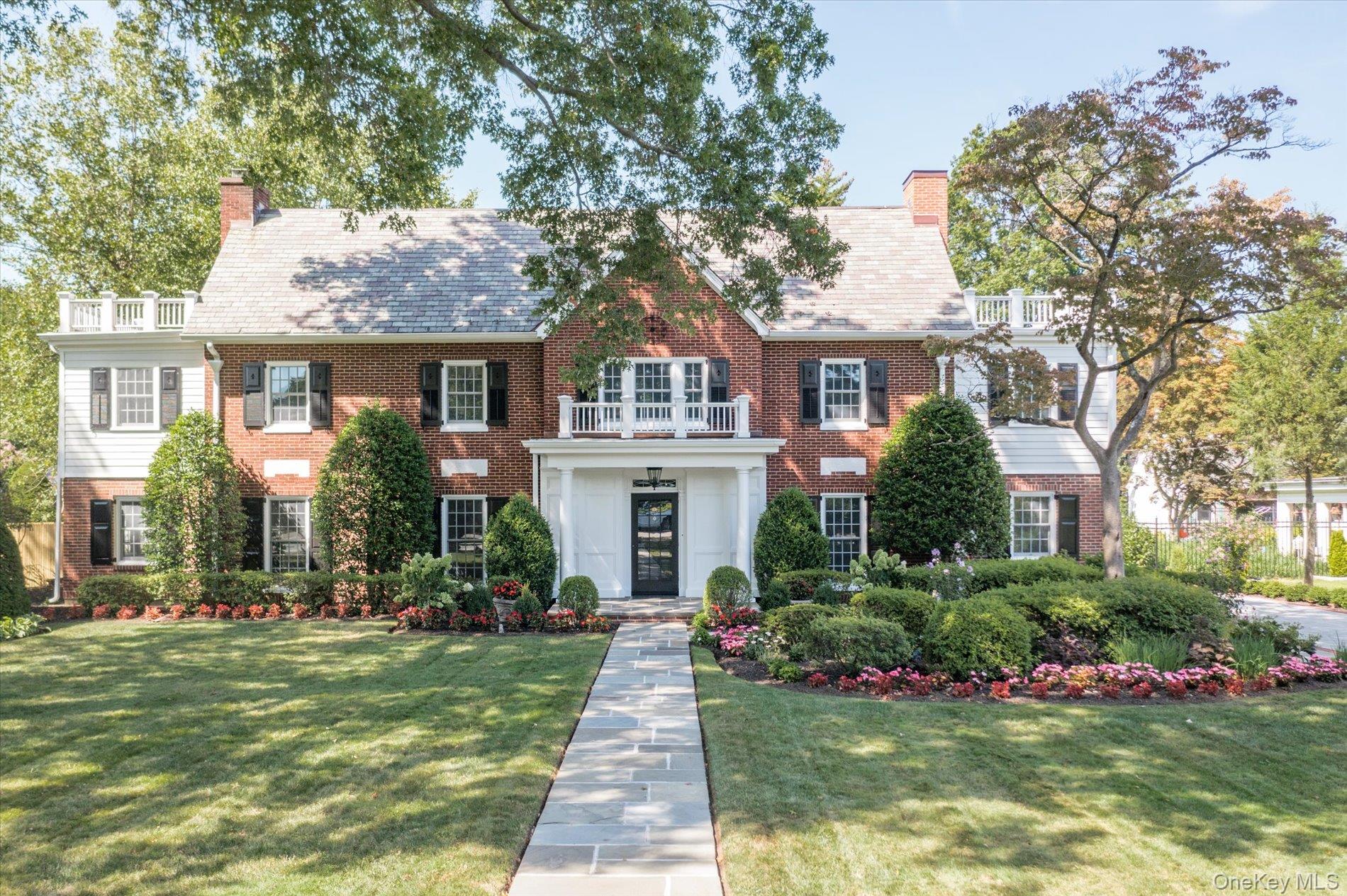 67 3rd Street, Garden City, NY 11530