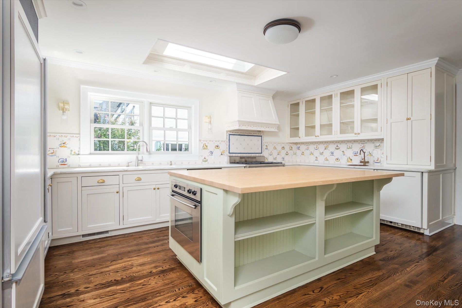 67 3rd Street, Garden City, NY 11530