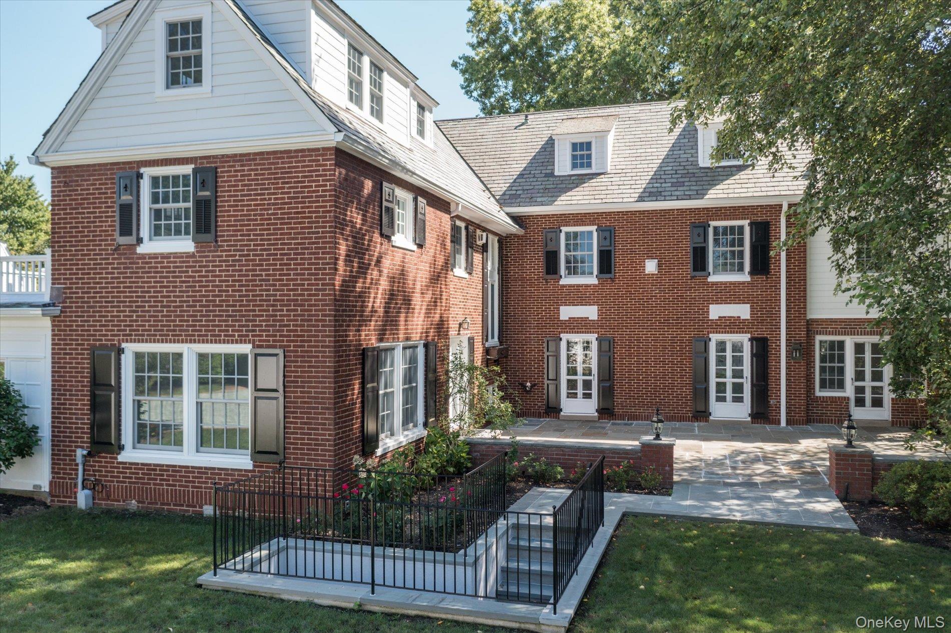 67 3rd Street, Garden City, NY 11530